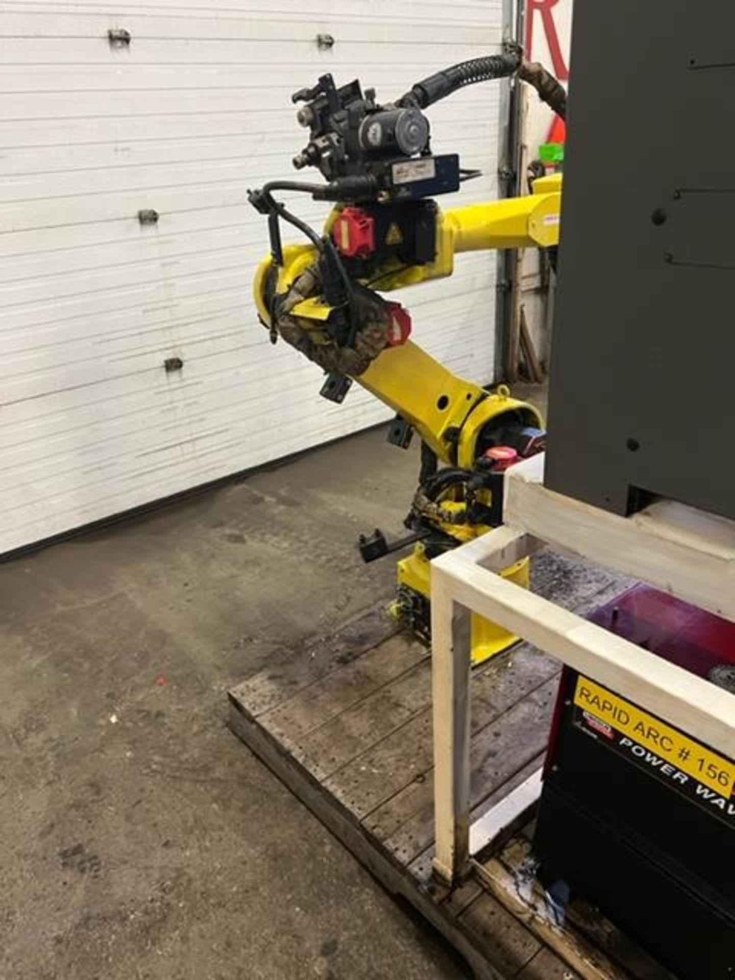 MINT Fanuc Arcmate 120iB Welding Robot with RJ3iB Controller WITH wire feeder, COMPLETE & TESTED - Image 3 of 4