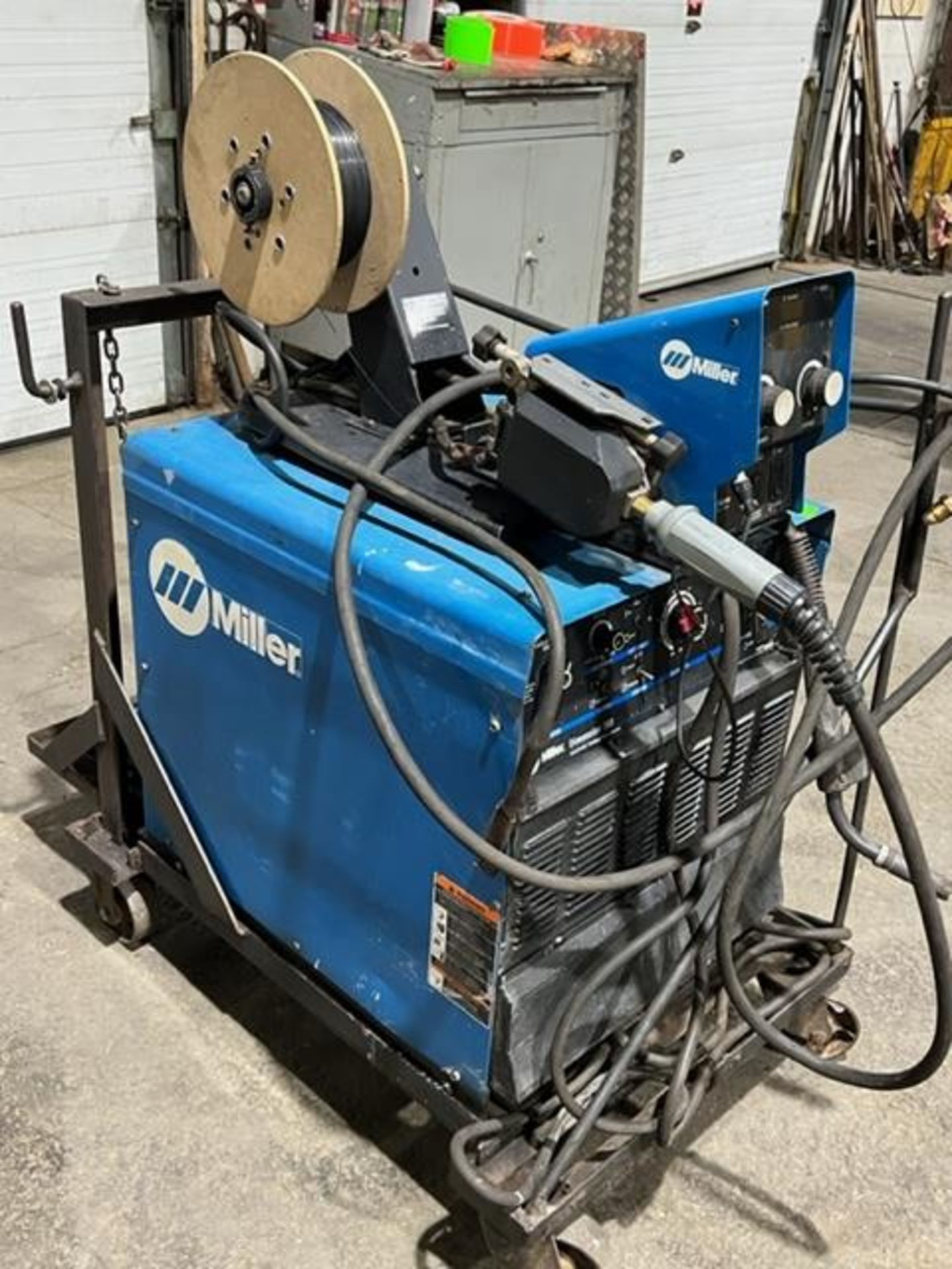 Miller Dimension 302 Mig Welder with 70S Wire Feeder 4-wheel - COMPLETE on CART with gun 300 amp - Image 4 of 4