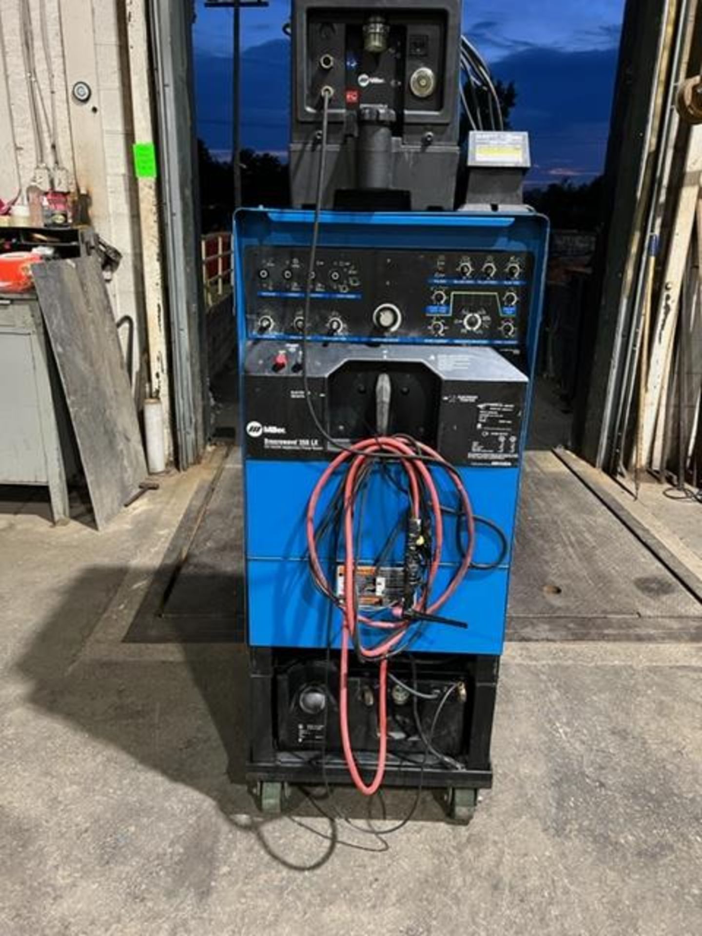 Miller Syncrowave 350 LX Tig Welder 350 AMP COMPLETE with Cables and whip & foot pedal & Miller - Image 5 of 5
