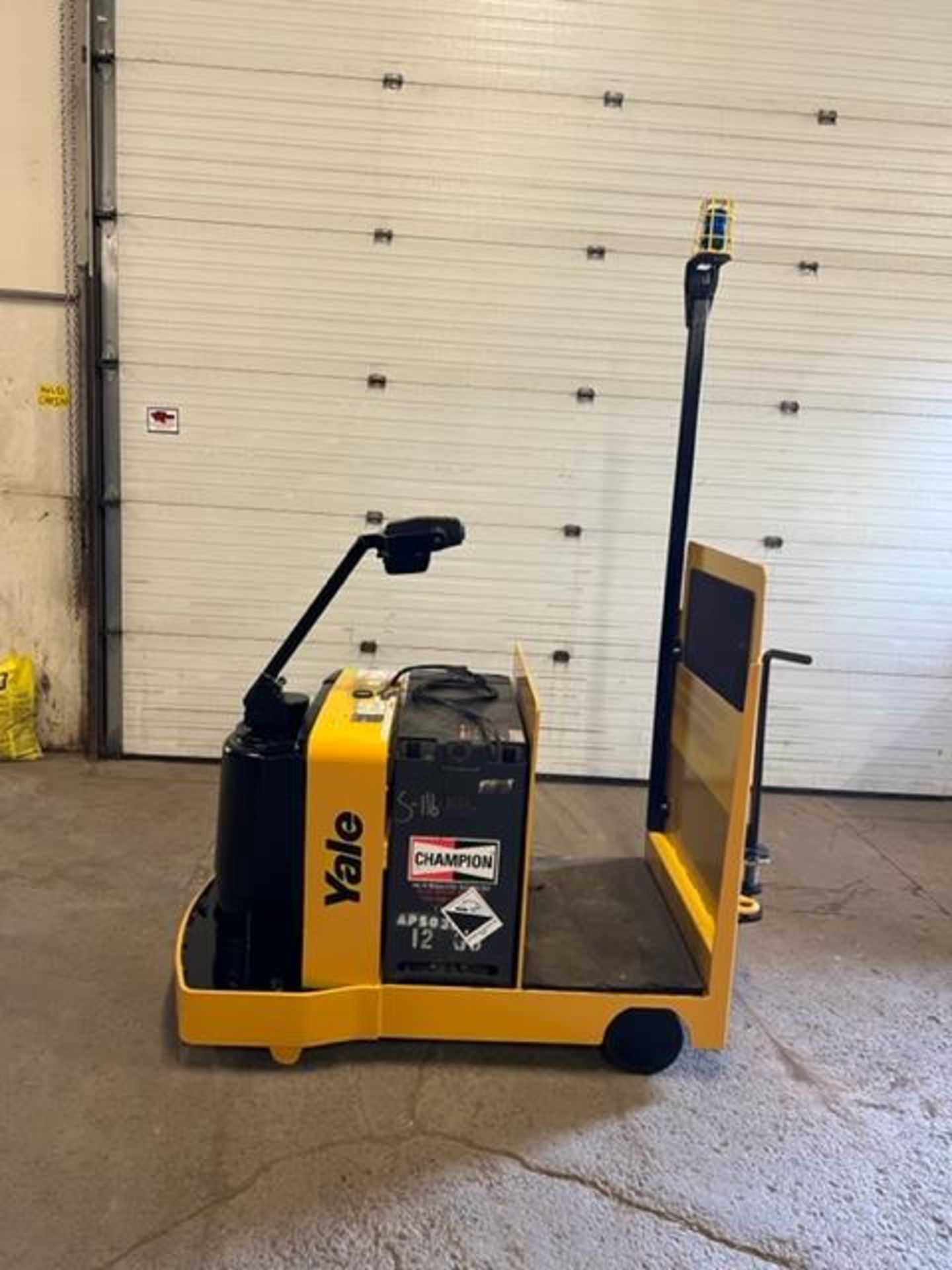 2011 Yale Ride On Tow Tractor - Tugger / Personal Carrier Electric - 24V