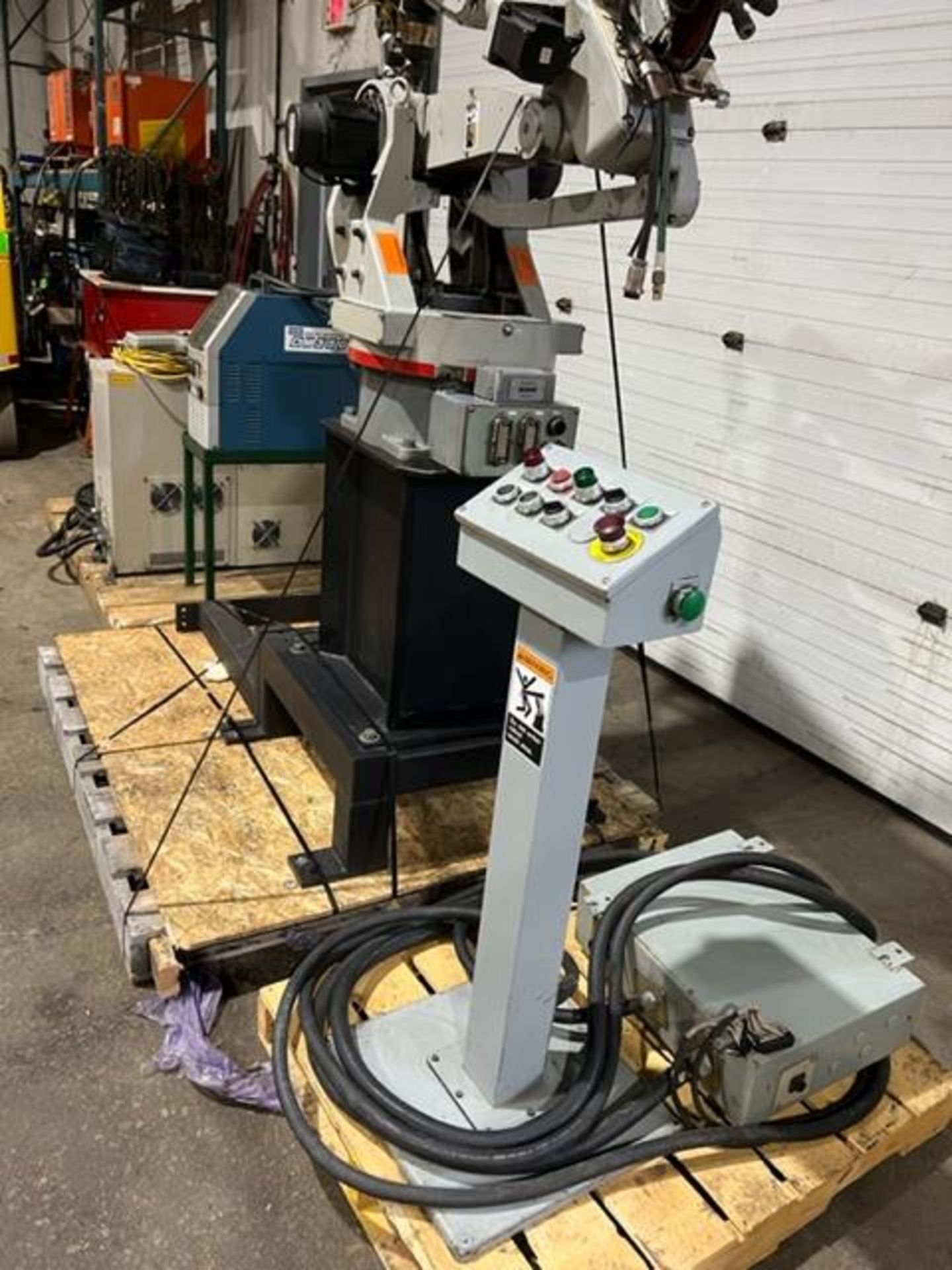 Motoman SK16X Robotic Weld Package w/ Yasnac XRC Controller, OTC DM350 Digital Inverter with gun, - Image 8 of 10