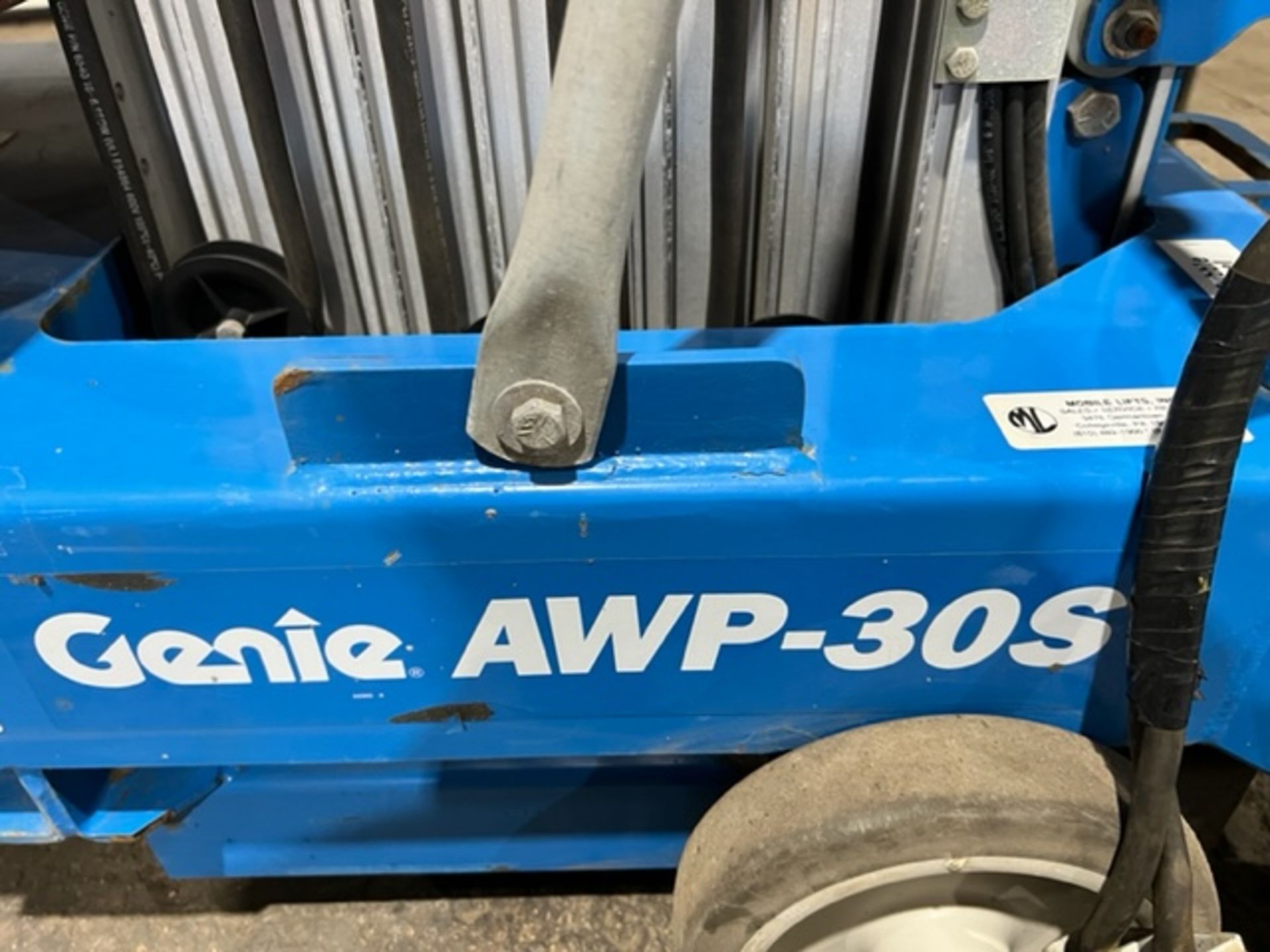 Genie Man Lift model AWP-30-S - 30 feet lift, with controller Electric unit - 350lbs lift capacity - Image 2 of 4