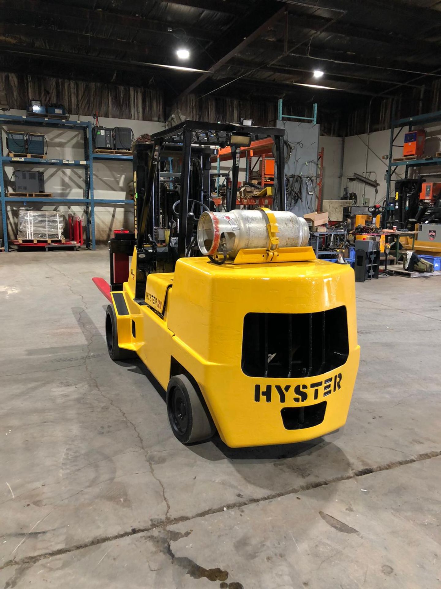 NICE Hyster model 120 XL2 - 12,000lbs Capacity Forklift LPG (propane) with 3-stage NEW SIDESHIFT - Image 3 of 3