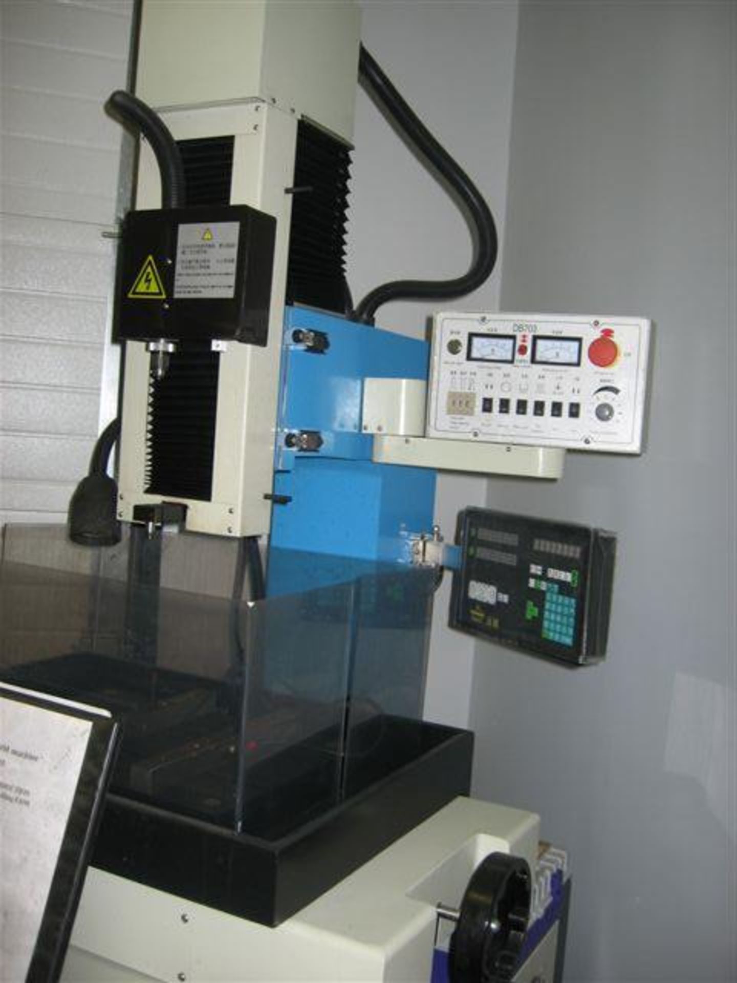 MINT EDM Hole Drill Unit with 8" Spindle 12" Servo Stroke model DB703.30 - located in Toronto, ON - Image 4 of 4