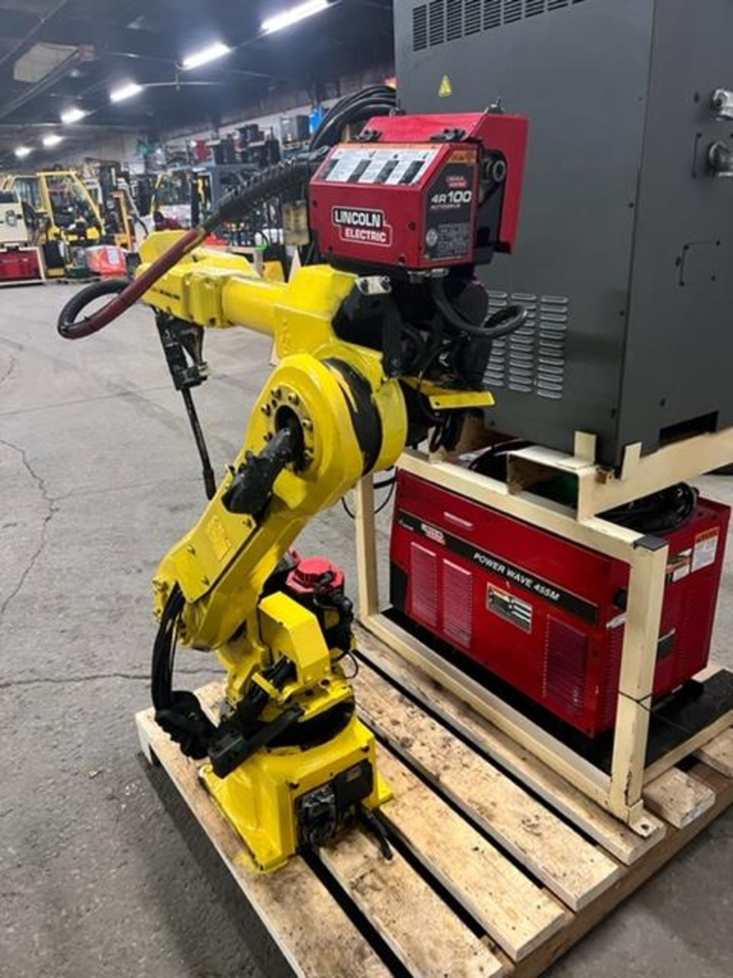 MINT Fanuc Arcmate 120iB Welding Robot with RJ3iB Controller WITH wire feeder, COMPLETE & TESTED