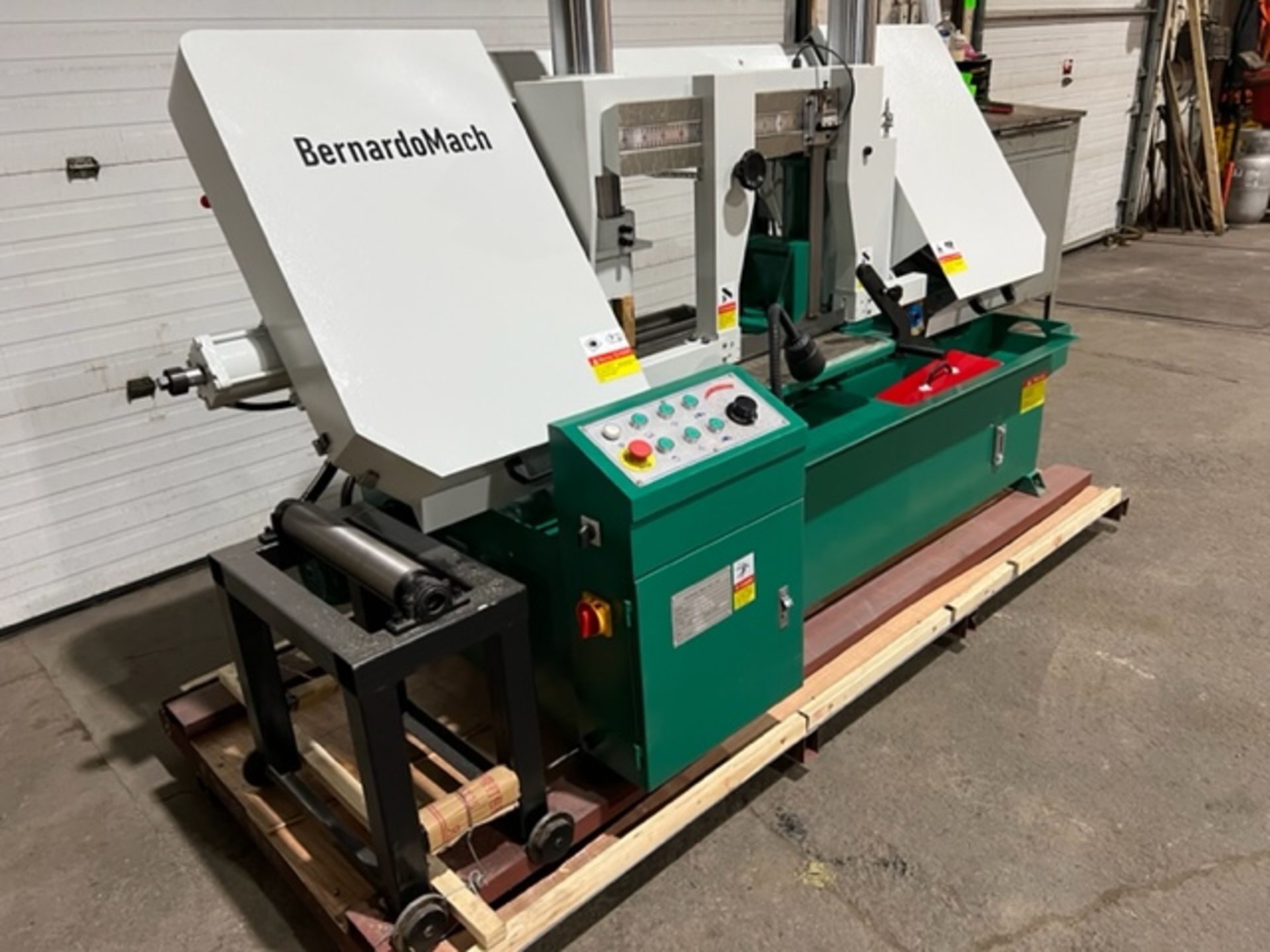 Bernardo Mach BS-1616A Horizontal Band Saw - 16 X 16 inch CUTTING CAPACITY - MINT & UNUSED 220V - Image 5 of 8