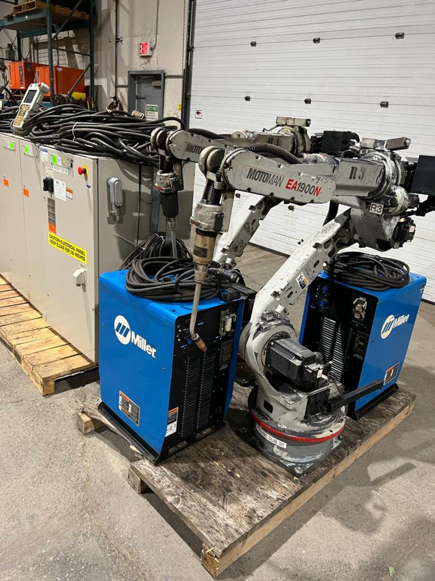 Lot of 4 (4 units) Motoman EA1900N Welding Robots Complete with Feeders & 4X Miller Auto Axcess - Image 2 of 10