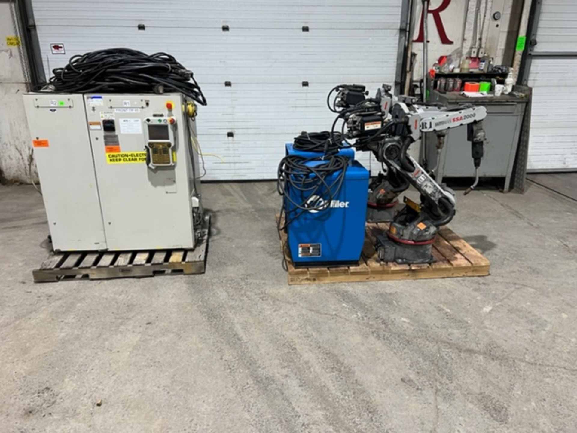 Set of 2 (2 units) 2007 Motoman SSA 2000 Welding Robots Complete with Auto Axcess 450 Welding