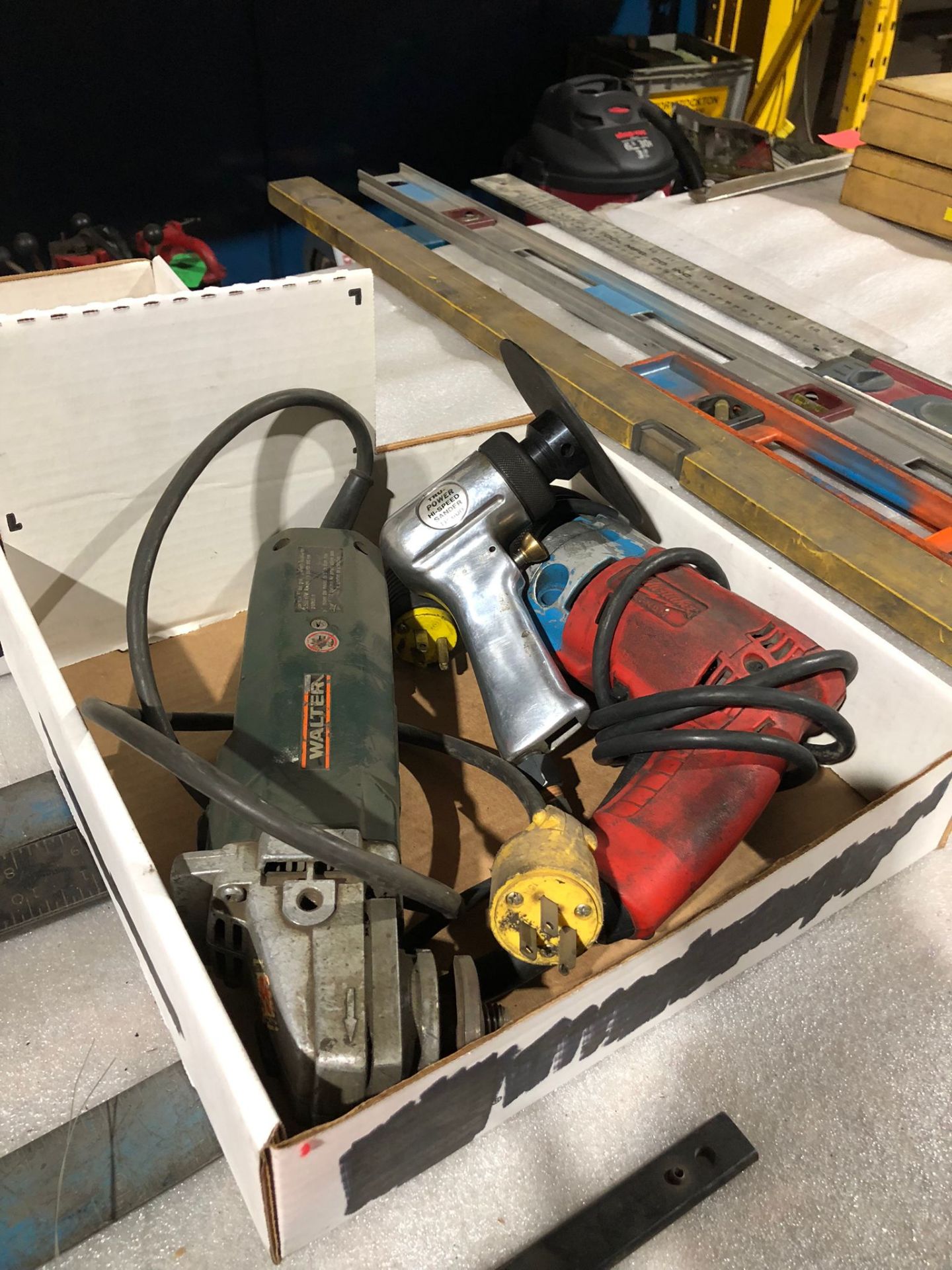 Lot of 3 (3 units) Walter & Milwaukee Hand Tools - Angle grinders and drill and pneumatic sander - Image 2 of 2