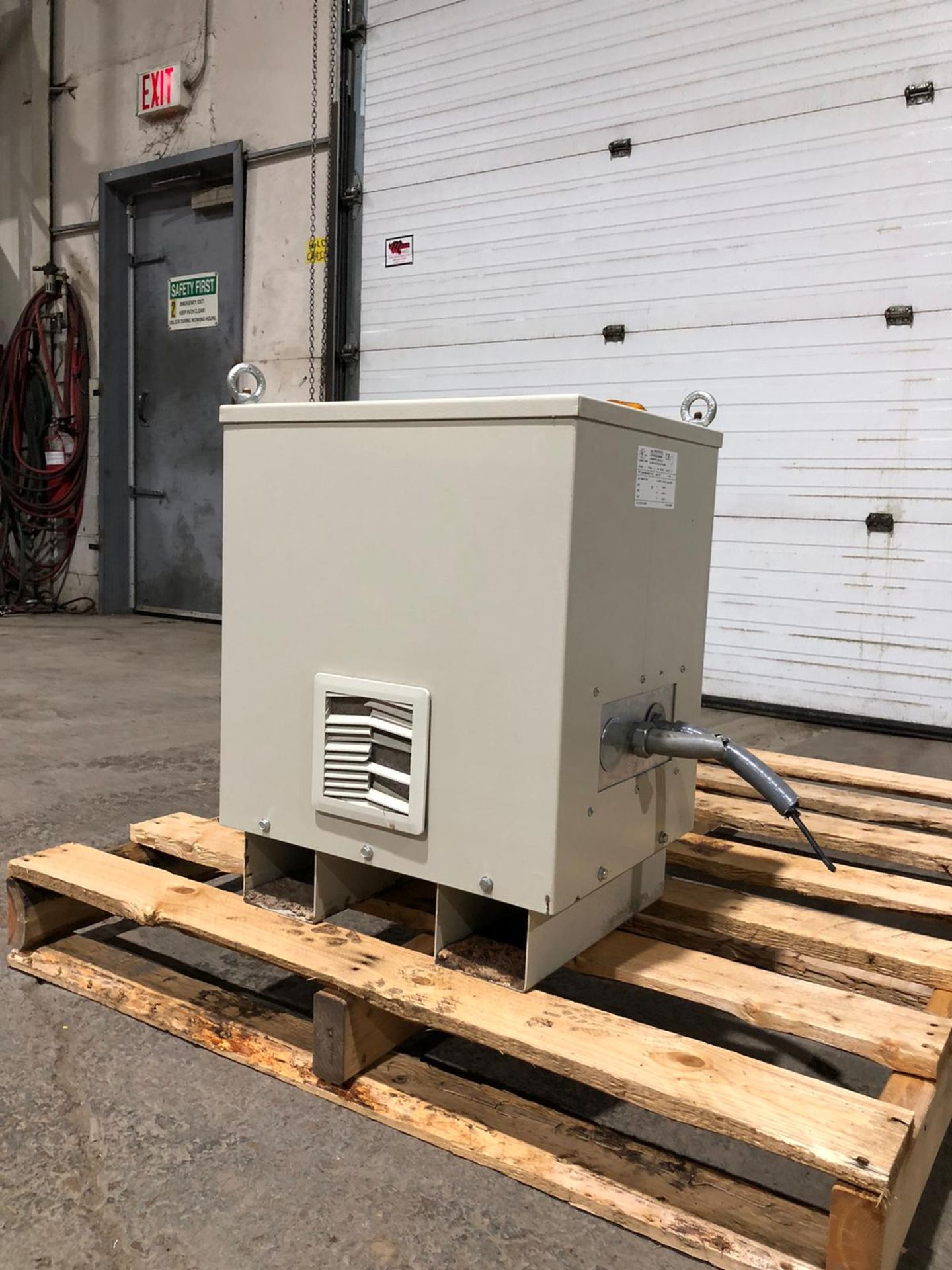 Autotransformer Electrical Transformer 20KVA 208/230/460V 3 phase - Image 4 of 4