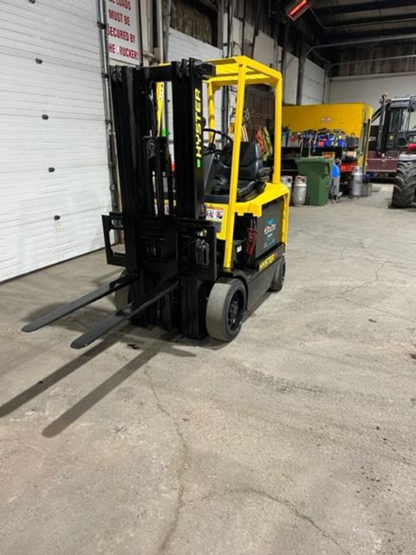 NICE 2008 Hyster model 45 - 4,500lbs Capacity Forklift Electric with Sideshift Option of - Image 2 of 3