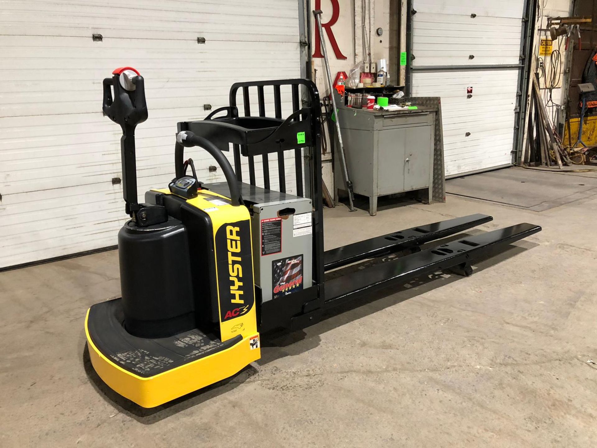 NICE 2015 Hyster Ride-On Powered Pallet Cart 8' Long Forks 6000lbs capacity with LOW HOURS 24V