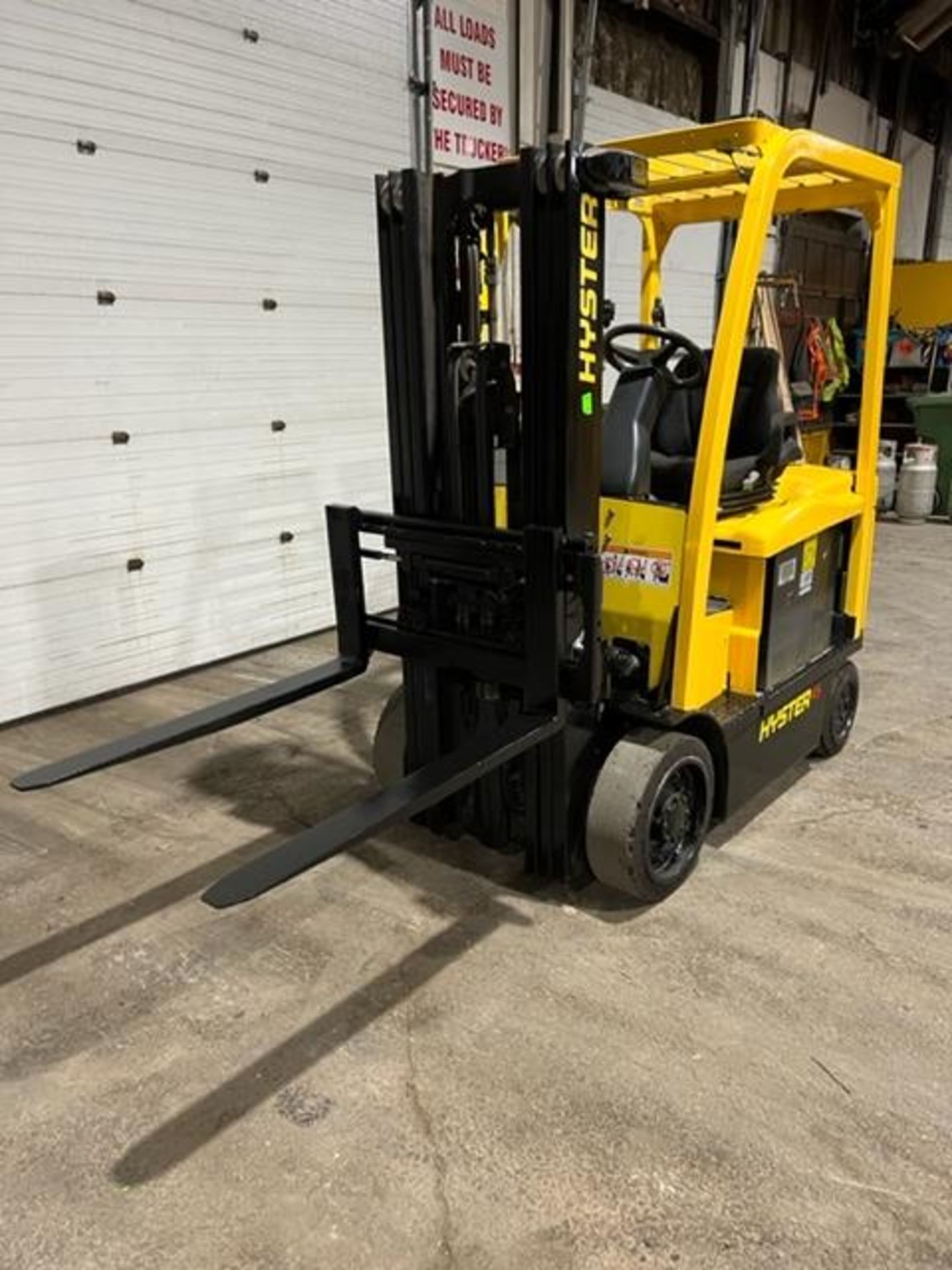 NICE 2010 Hyster model 45 - 4,500lbs Capacity Forklift Electric with Sideshift 3-stage mast - 48V