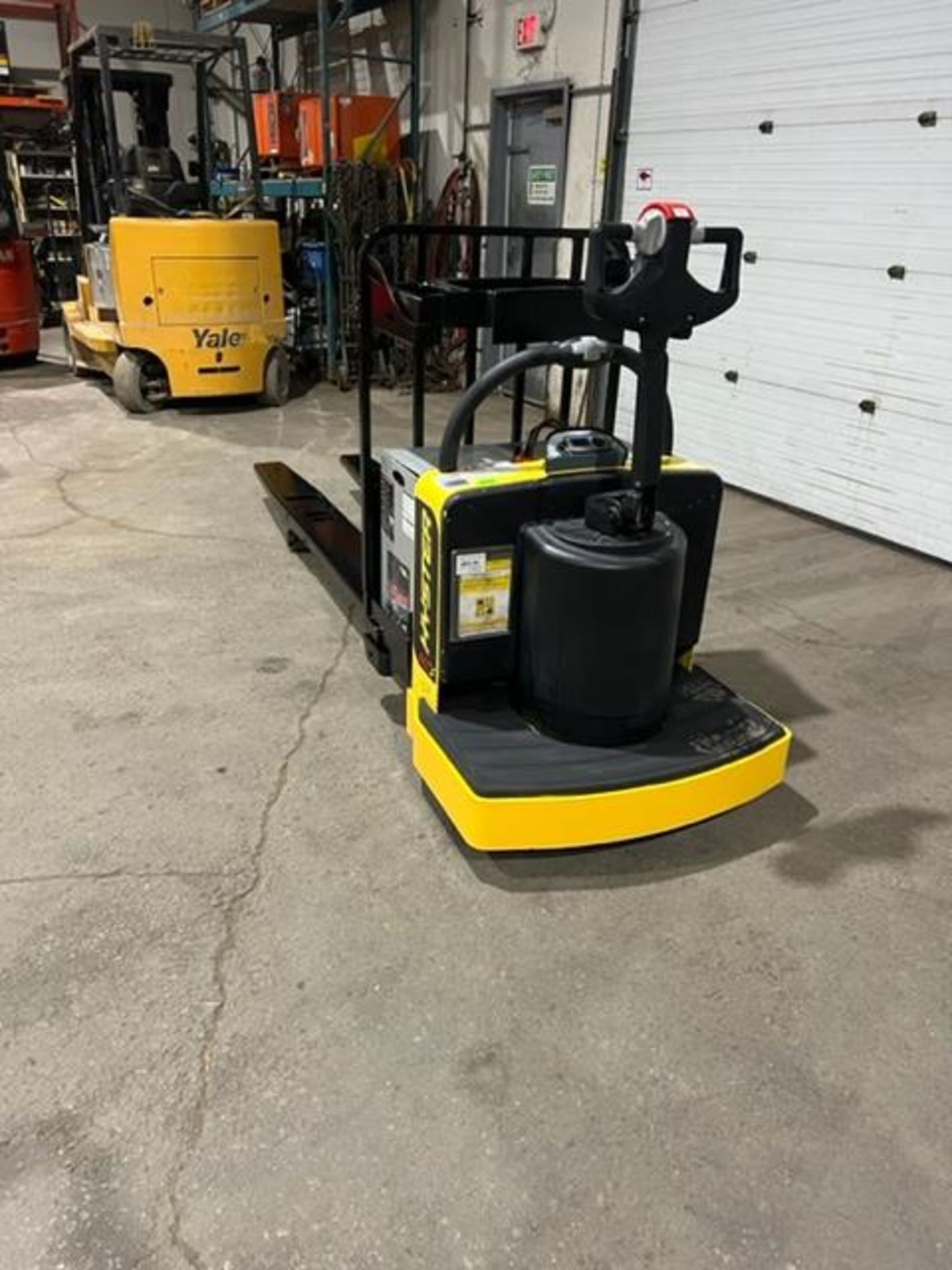 NICE 2014 Hyster Ride-On Powered Pallet Cart 8' Long Forks 6000lbs capacity SAFTEY TO OCTOBER 2023 - - Image 3 of 3