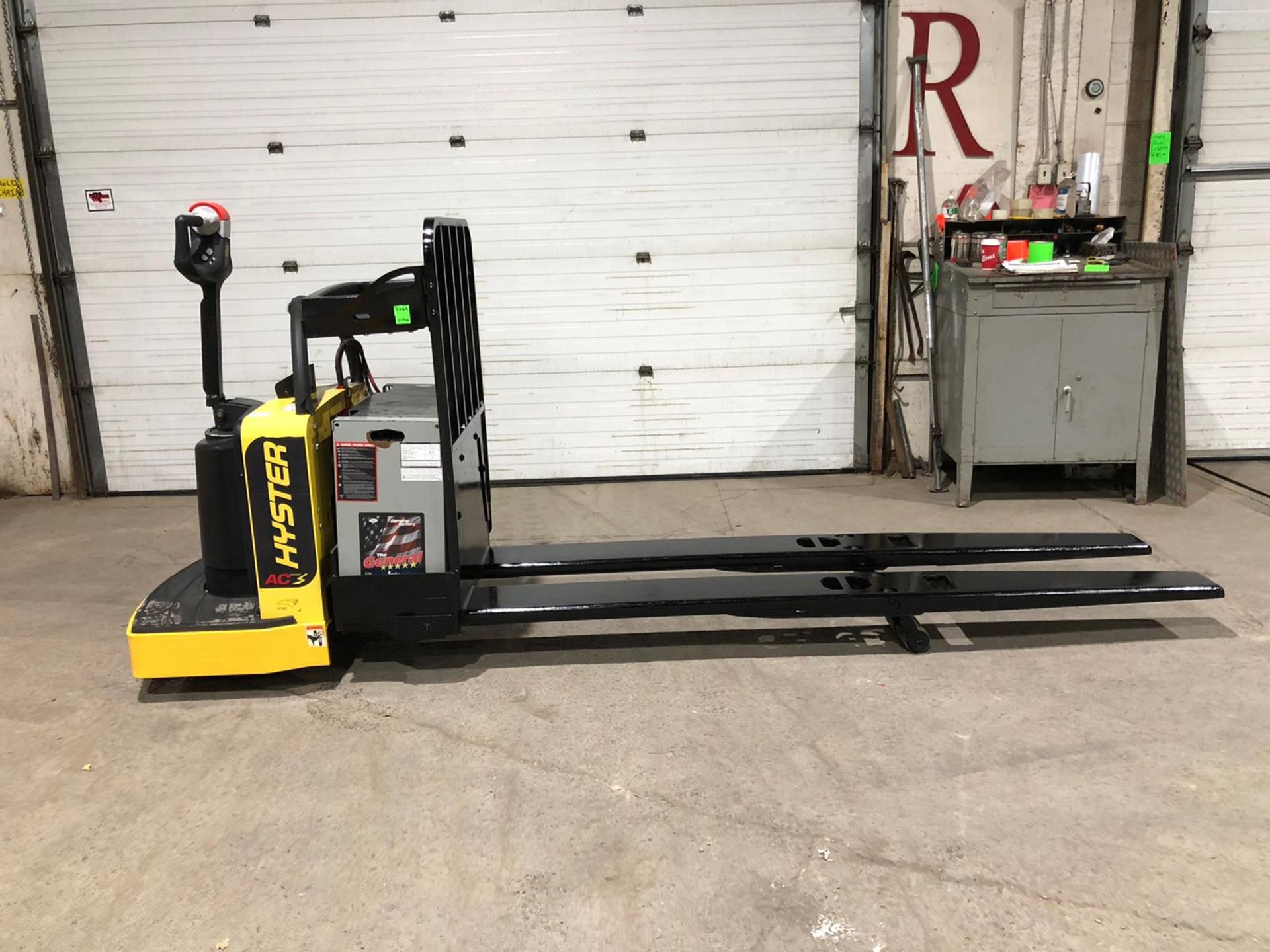 NICE 2015 Hyster Ride-On Powered Pallet Cart 8' Long Forks 6000lbs capacity with LOW HOURS 24V - Image 2 of 4