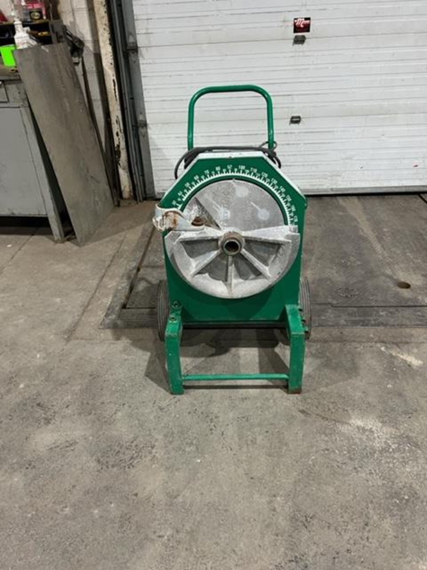 MINT Greenlee model 555C Electric Conduit Pipe Bender 1/2-2" capacity Unit with Die Complete 120V