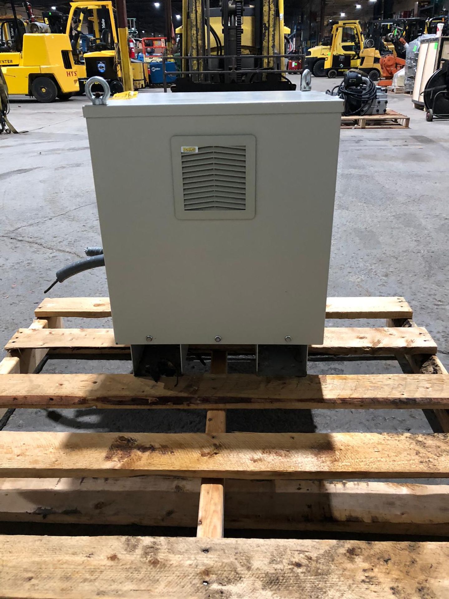 Autotransformer Electrical Transformer 20KVA 208/230/460V 3 phase - Image 3 of 4