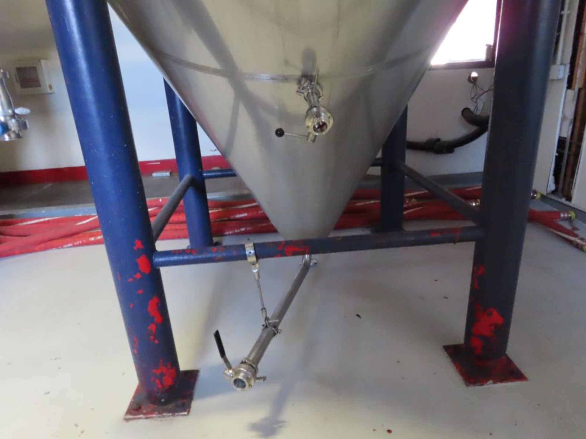 Santa Rosa Approx. 100 BBL Beer fermentor. - Image 3 of 4