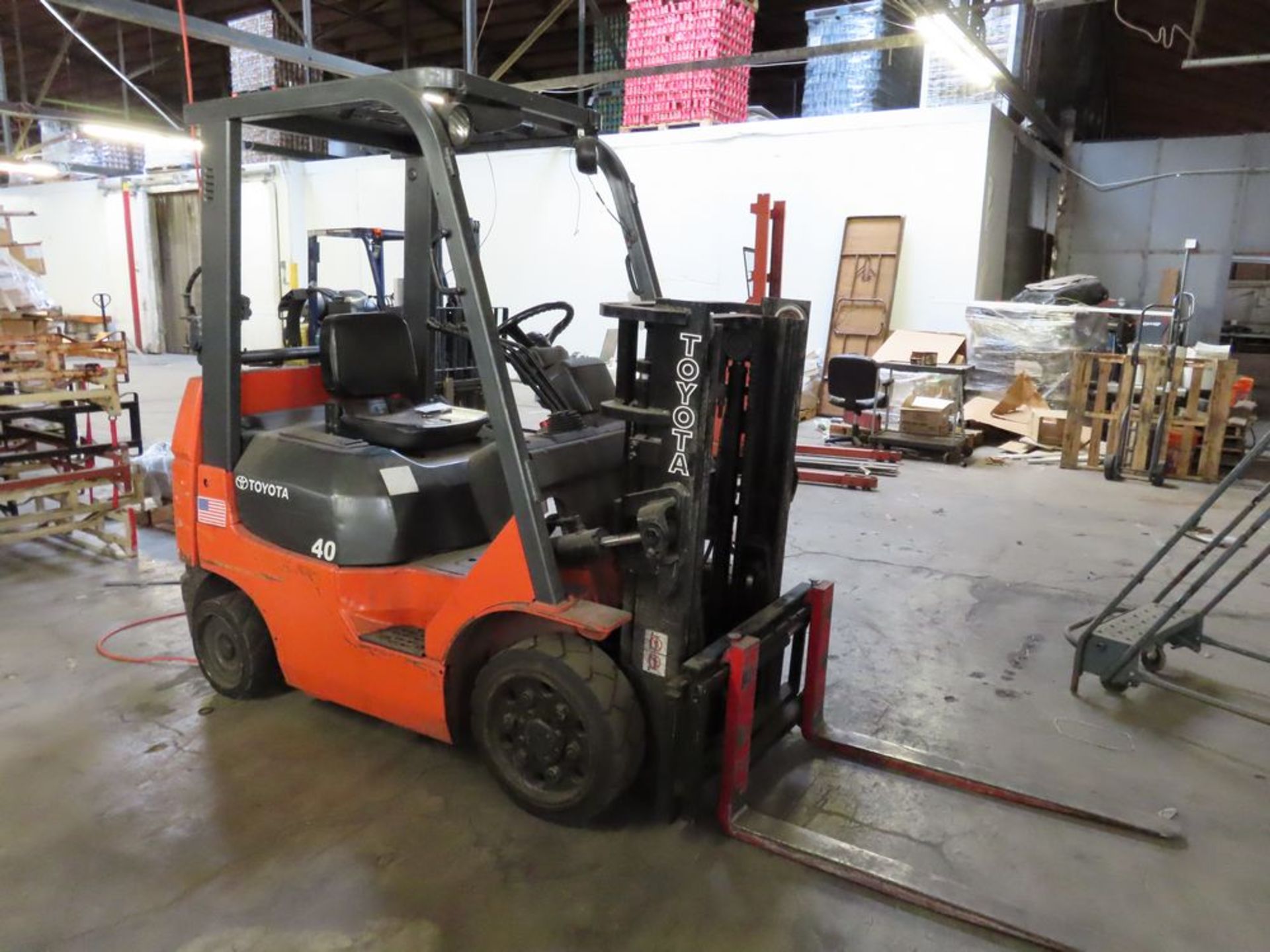 Toyota mod. 40, 4,000lb. LPG Forklift - Image 2 of 6