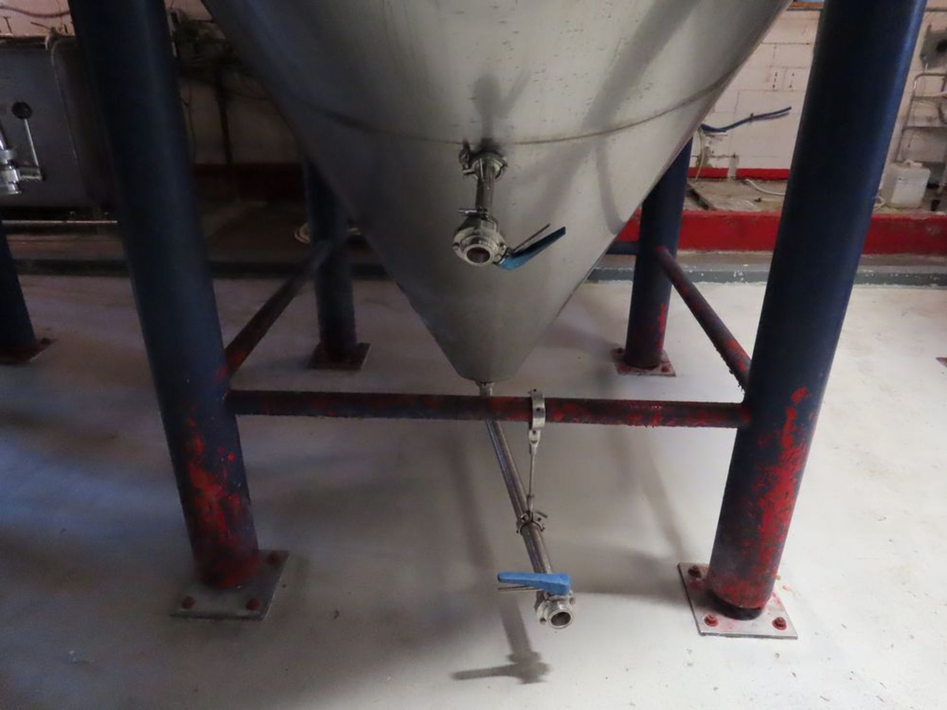 Santa Rosa Approx. 125 BBL Beer fermentor. - Image 3 of 4