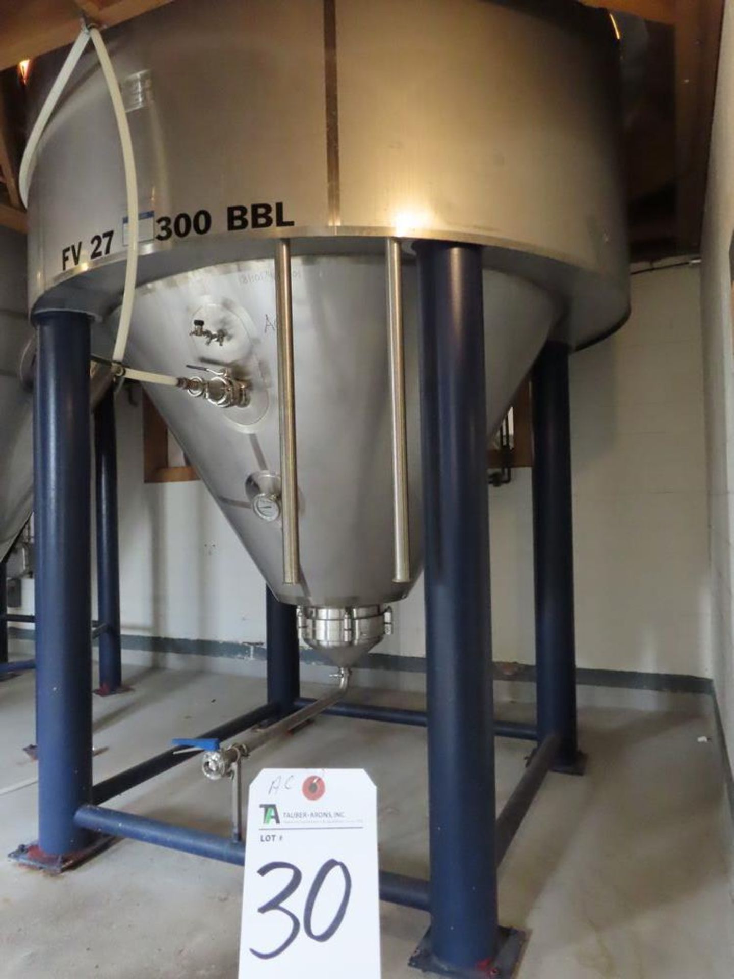 Mueller 300 BBL, Model F, Beer fermentor
