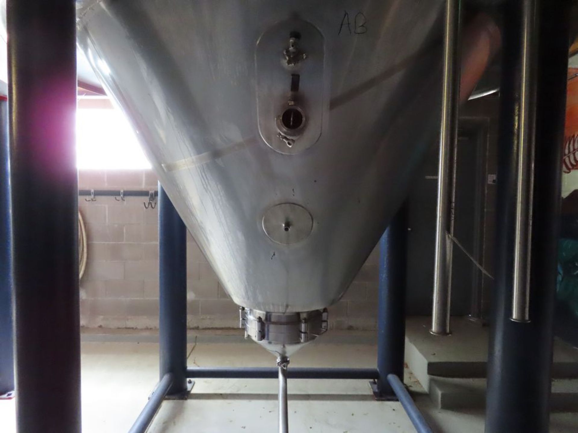 Mueller 300 BBL, Model F, Beer fermentor - Image 3 of 4