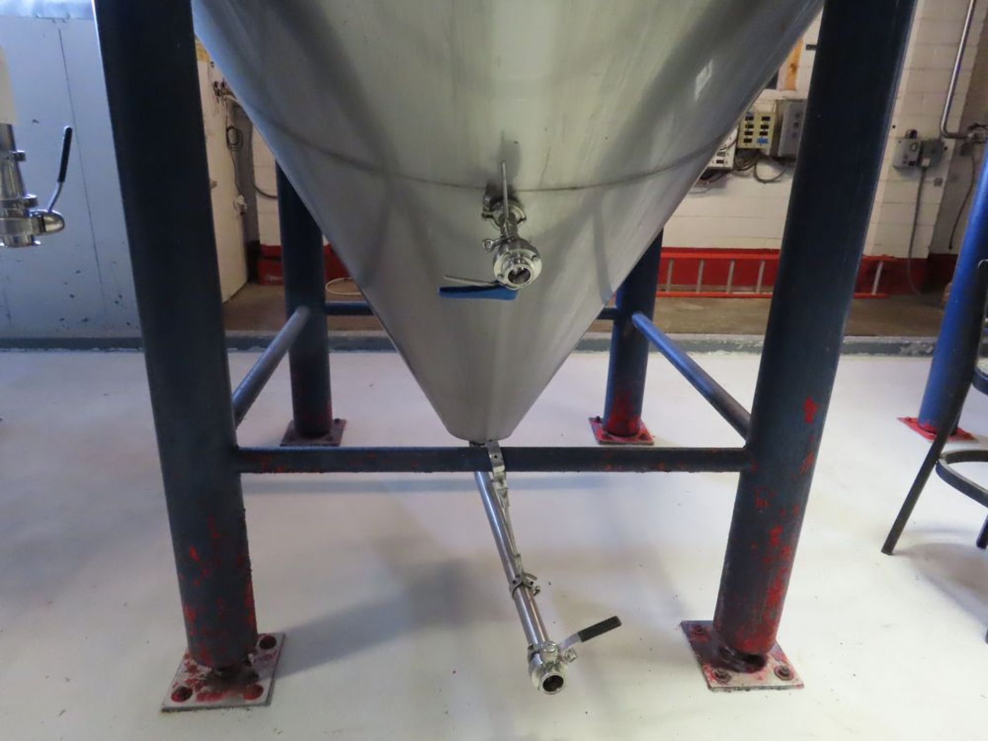 Santa Rosa Approx. 125 BBL Beer fermentor. - Image 3 of 4