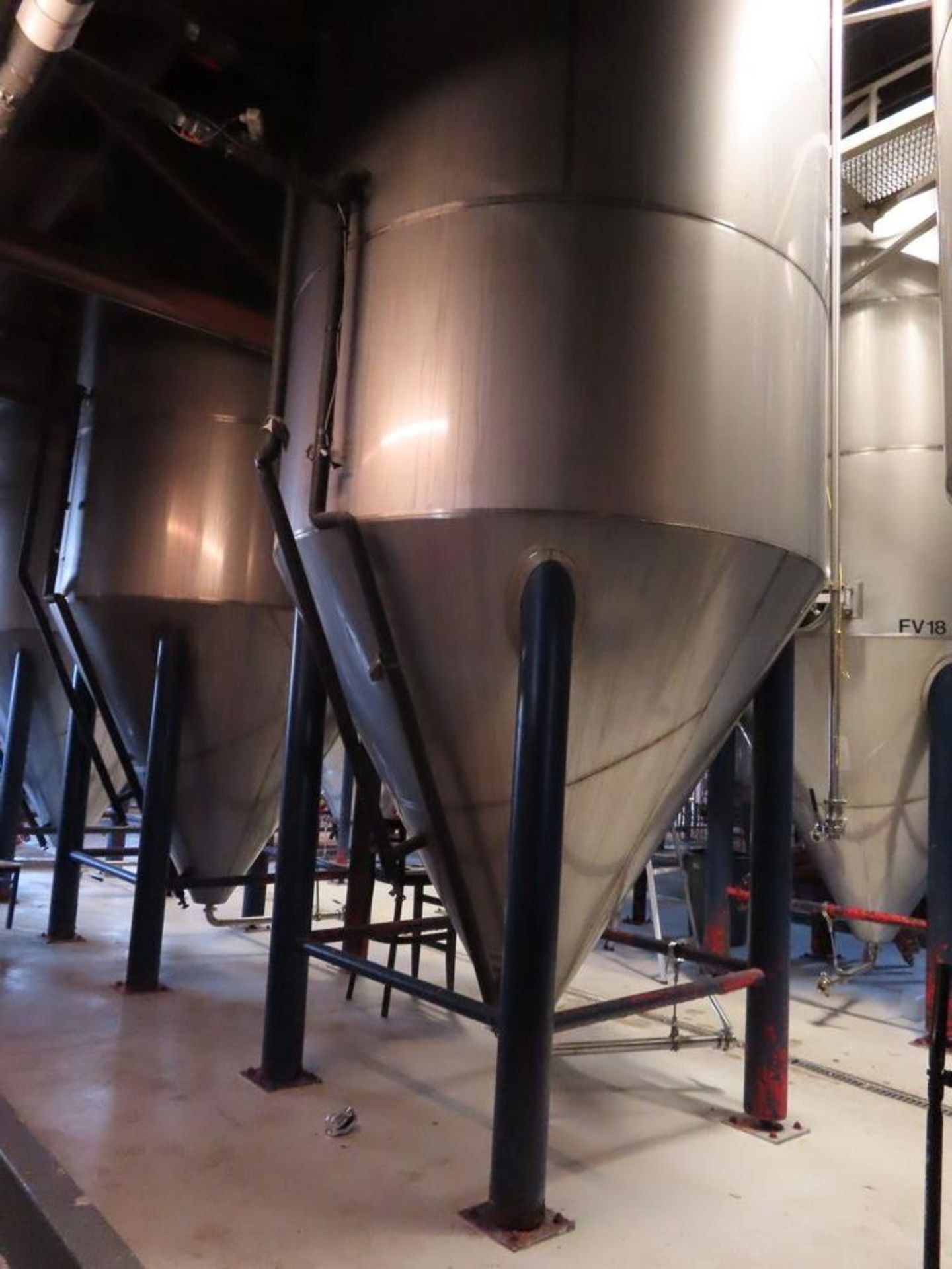 Santa Rosa Approx. 100 BBL Beer fermentor. - Image 2 of 3