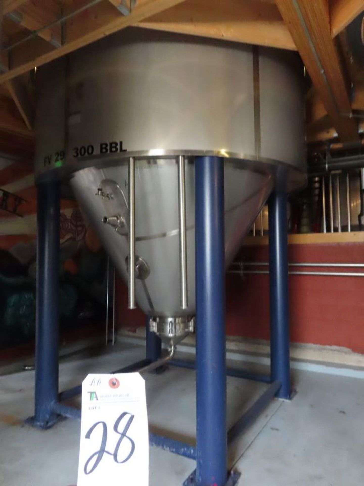 Mueller 300 BBL, Model F, Beer fermentor