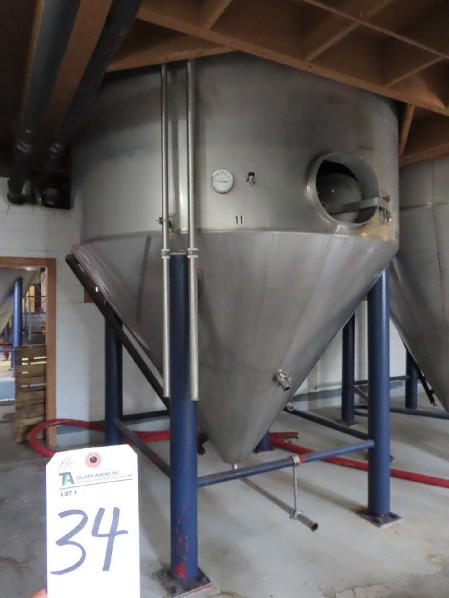 Santa Rosa Approx. 150 BBL Beer fermentor