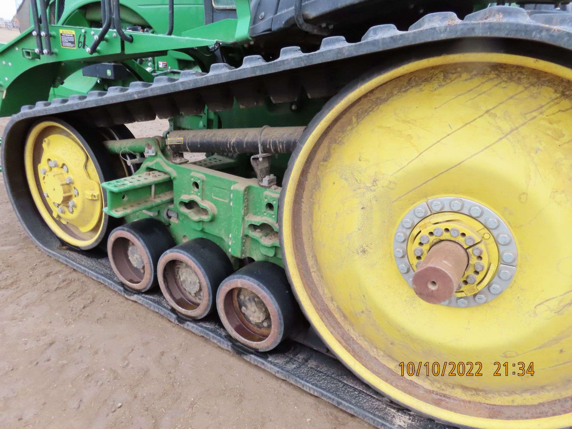 SUBJEC TO CONFIRMATION: (2018) John Deere mod. 832ORT, Tractor Rubber Crawler, Diesel; PIN: - Image 6 of 10