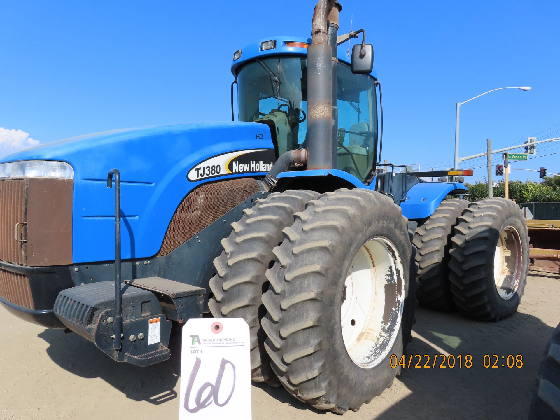 (2006) New Holland mod. TJ380, Tractor, 4-WD Diesel, PIN: Z6F200243; Hours: 7,216 w/ Nunes 16' Laser - Image 3 of 15