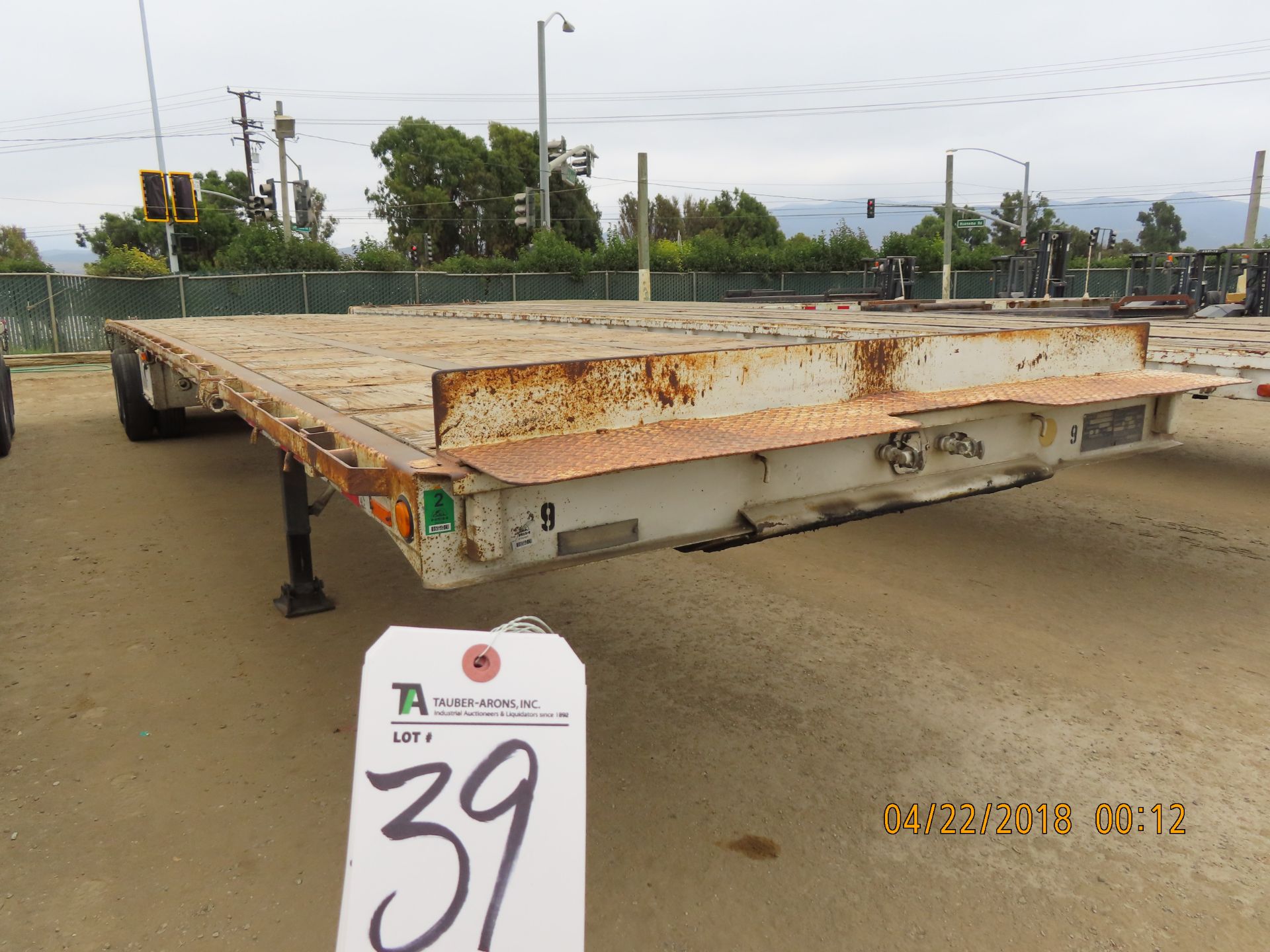 (1986) Trailmobile 42'L x 92''W Flatbed Trailer 2-Axle w/ Forklift Mounts; Lic #4AW1682; VIN: