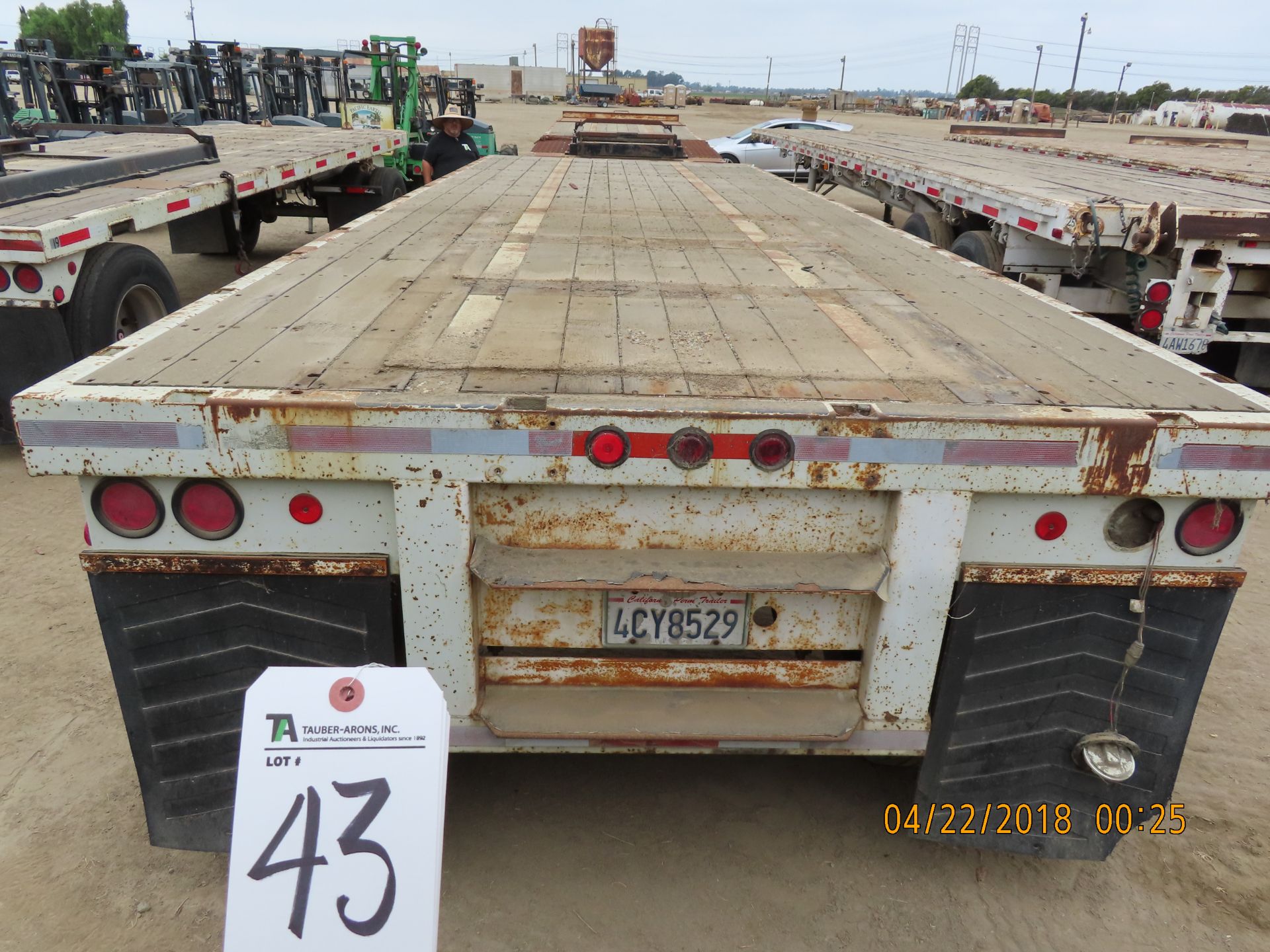 (2003) Utility 25'L x 96''W Pull Trailer 2-Axle; Lic # 4CY8529; VIN: 1UYFF22413A948802 - Image 3 of 3