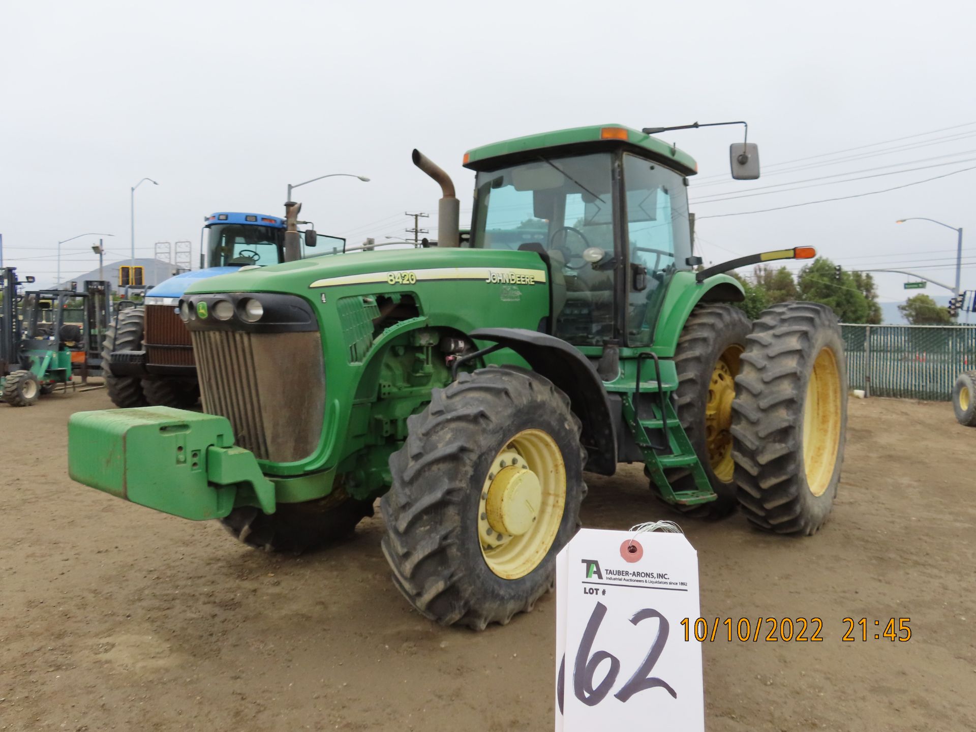 (2005) John Deere mod. 8420 Tractor, 4-WD Cab w/ Air Conditioning; Hours: 8,808; S/N RG6081H224300