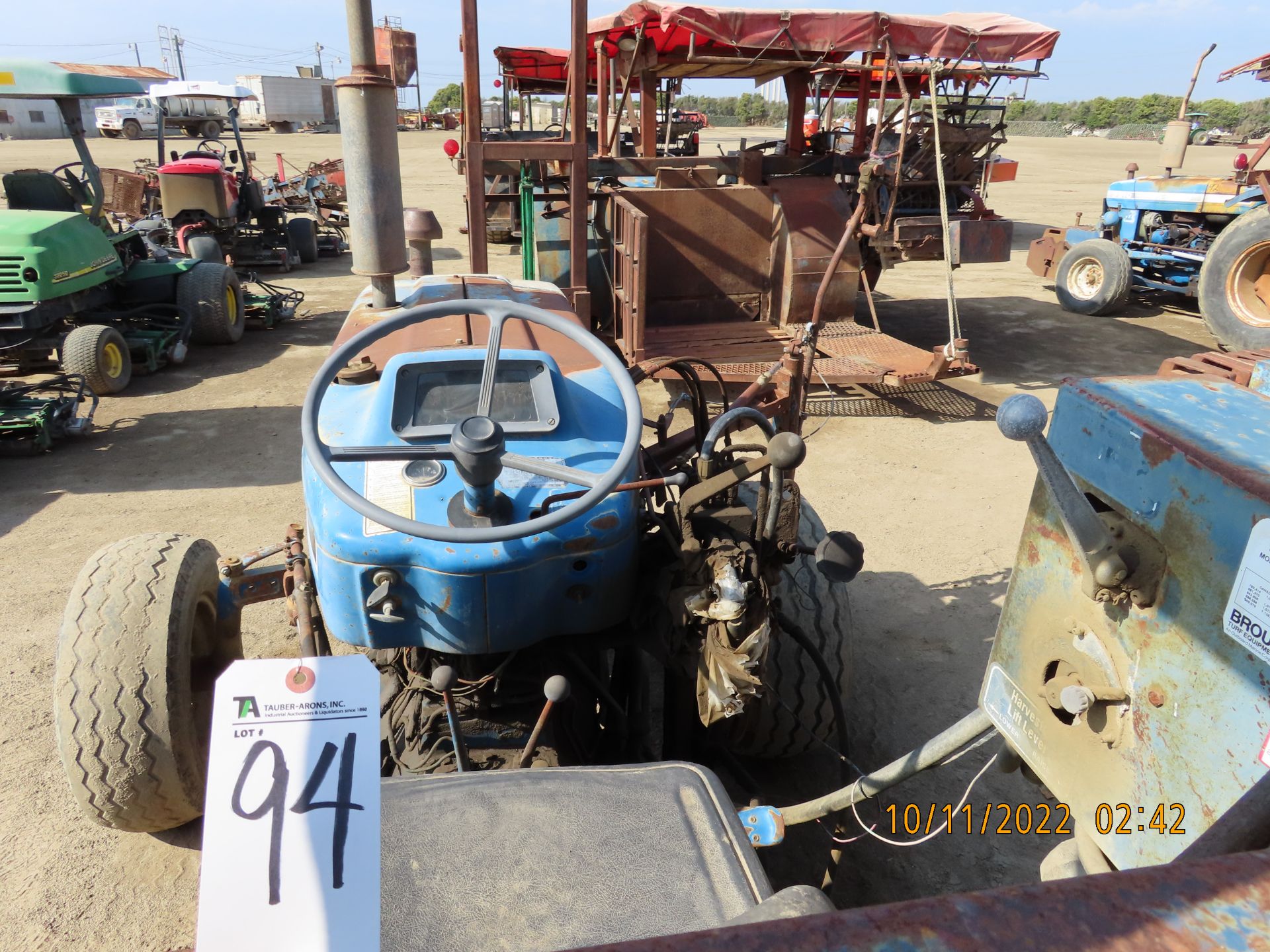 Brower SH1500-18-RF, Folding Sod Harvester w/ Ford mod. 3910 Tractor w/ Turf Tires; Hours: n/a; S/ - Image 5 of 7