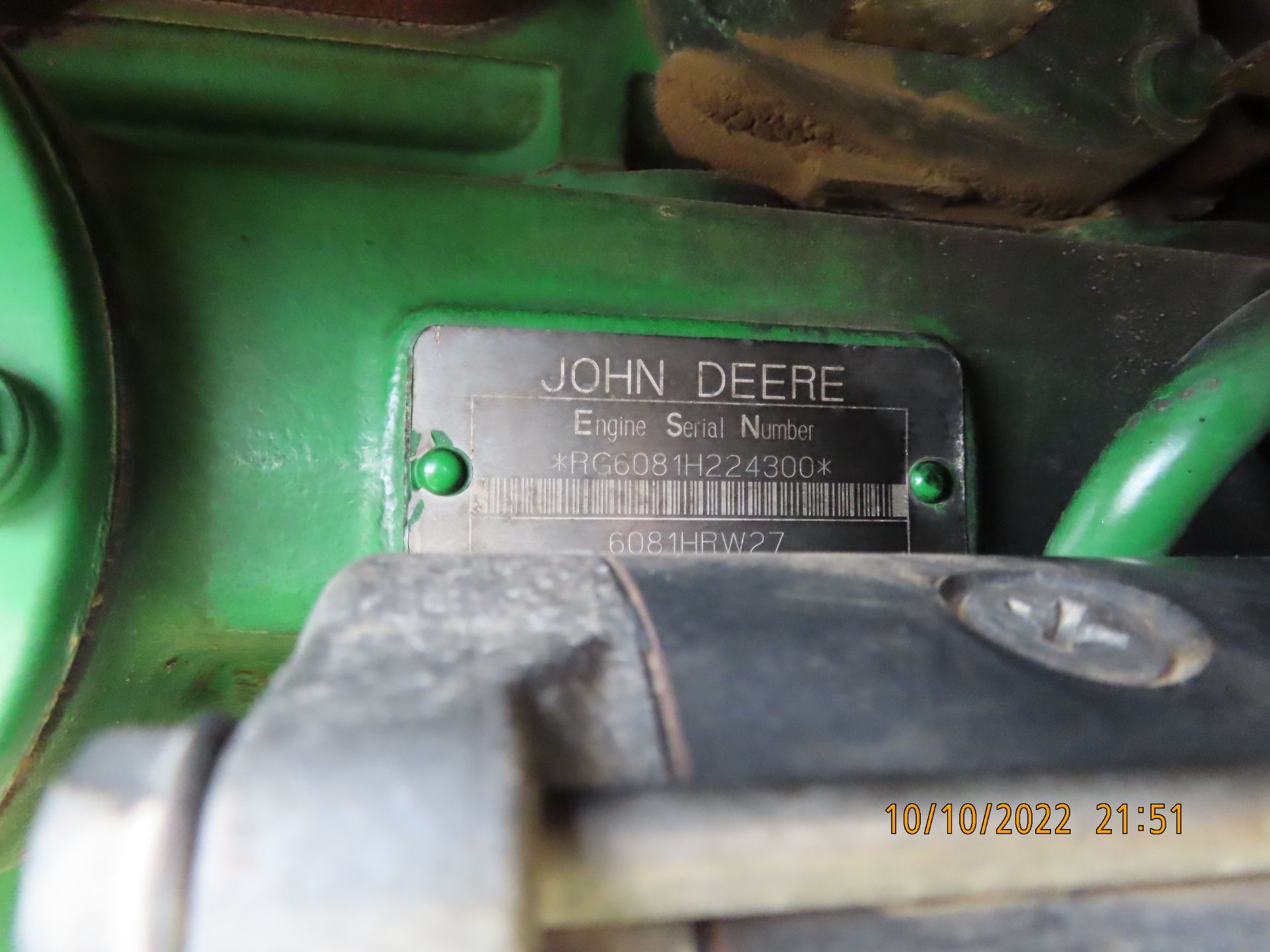 (2005) John Deere mod. 8420 Tractor, 4-WD Cab w/ Air Conditioning; Hours: 8,808; S/N RG6081H224300 - Image 9 of 10