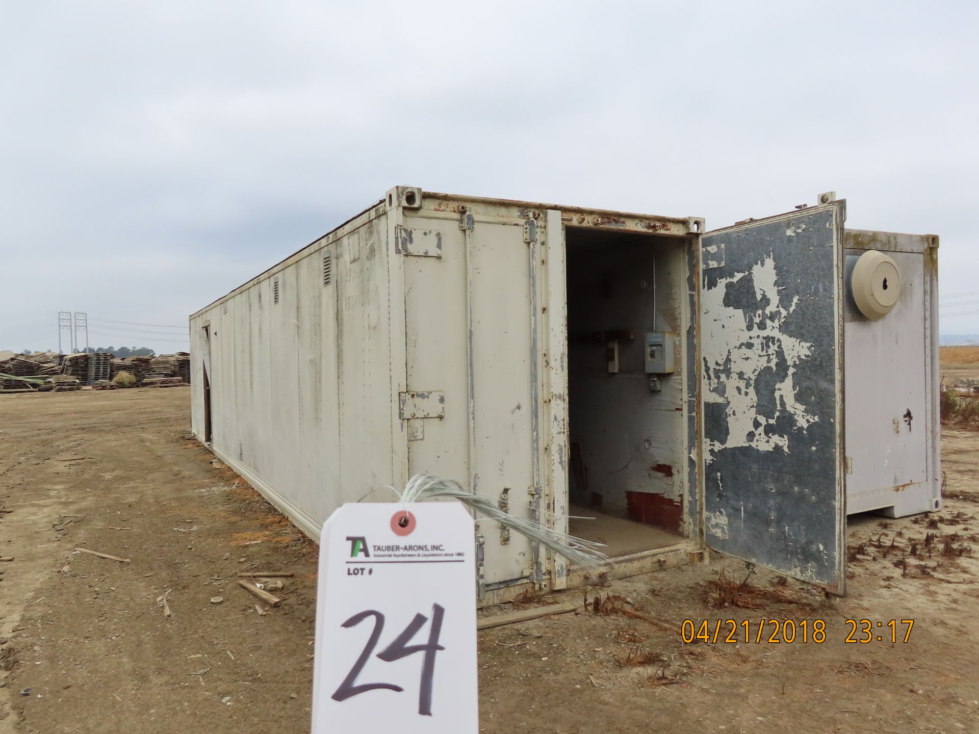 Storage Container, 8' x 8' x 40'L