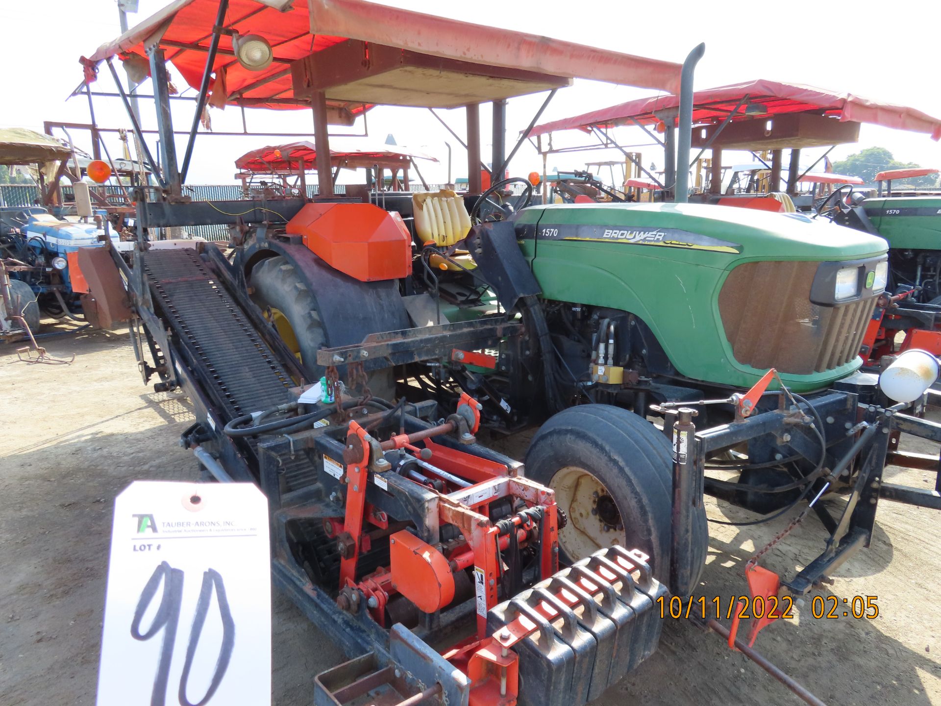 (2006) Brower 1570 Folding Sod Harvester w/ Electronic Eye & John Deere Tractor w/ Turf Tires; - Image 3 of 9