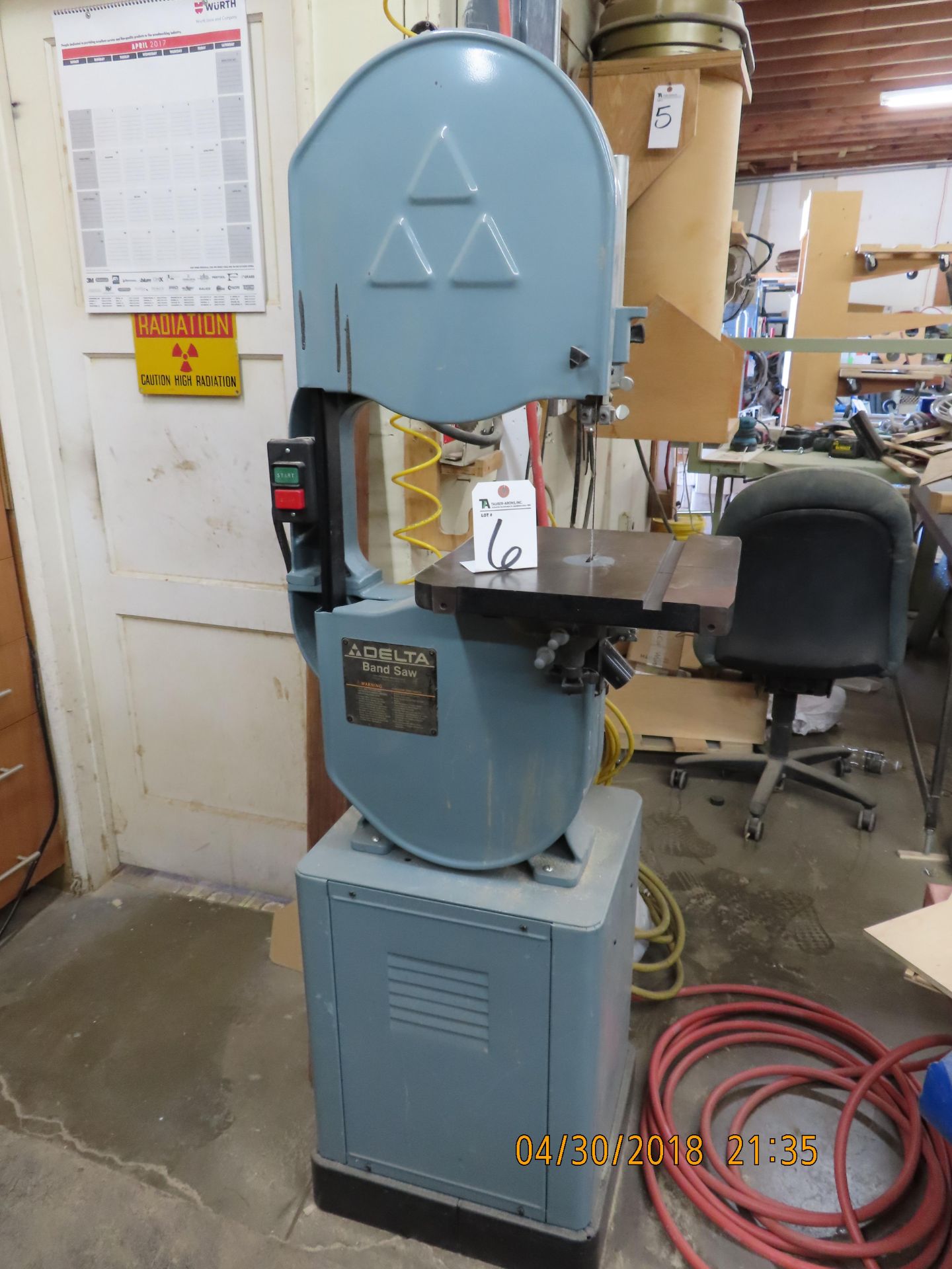 Delta Cat #28-203, 14'' Vertical Band Saw S/N 93B97812 - Image 2 of 2