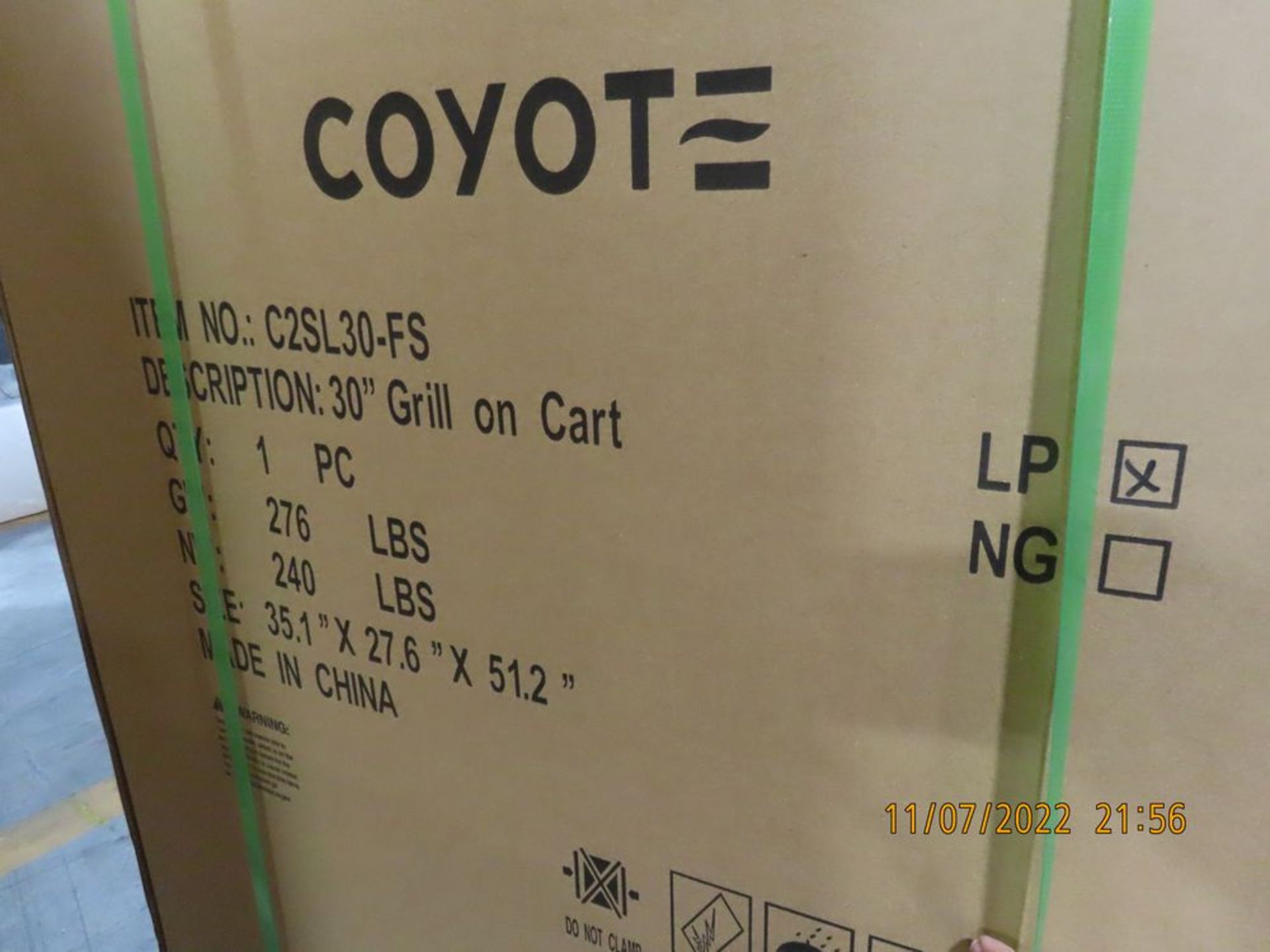 Coyote mod. C2SL30LP-FS, CO-30'' Grill on Cart LED, Ceramics, LP - Image 3 of 4