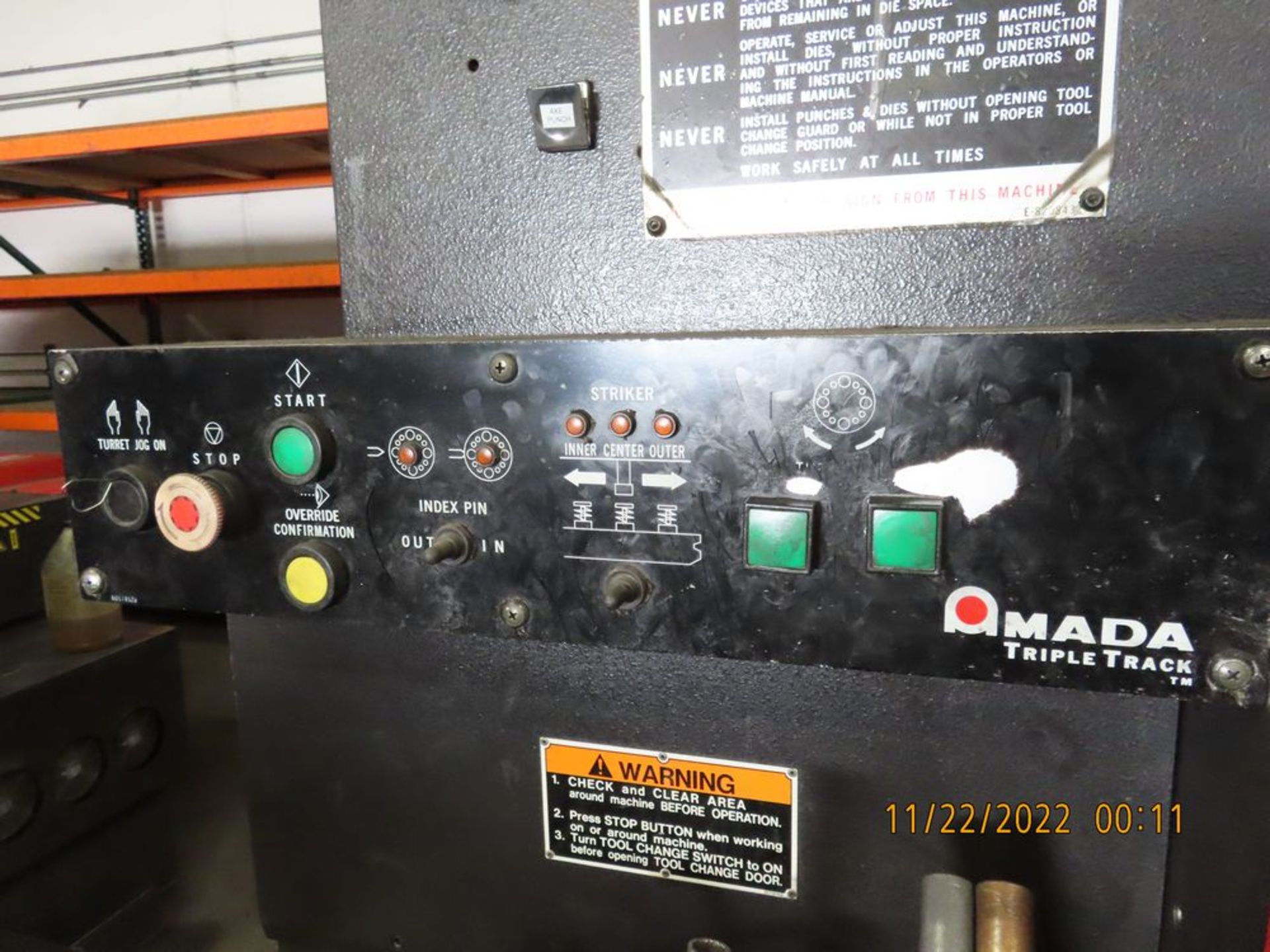 (2002) Amada mod. Vipros 367 Queen, CNC Turret Fabricator w/ Amada GE Fanuc Series 18-P CNC - Image 7 of 9