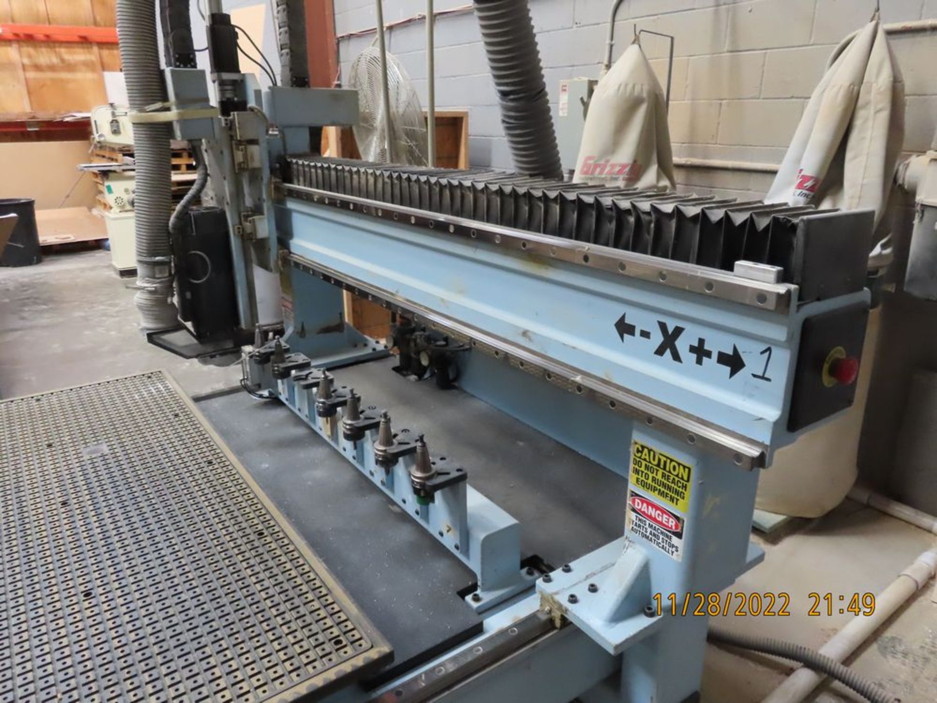 (2006) DMS mod. 3B-5-10SCXLXX, CNC Router 10' x 5' Table w/ 7-Post ATC (No Vaccum Pump) (LOCATION: - Image 5 of 6