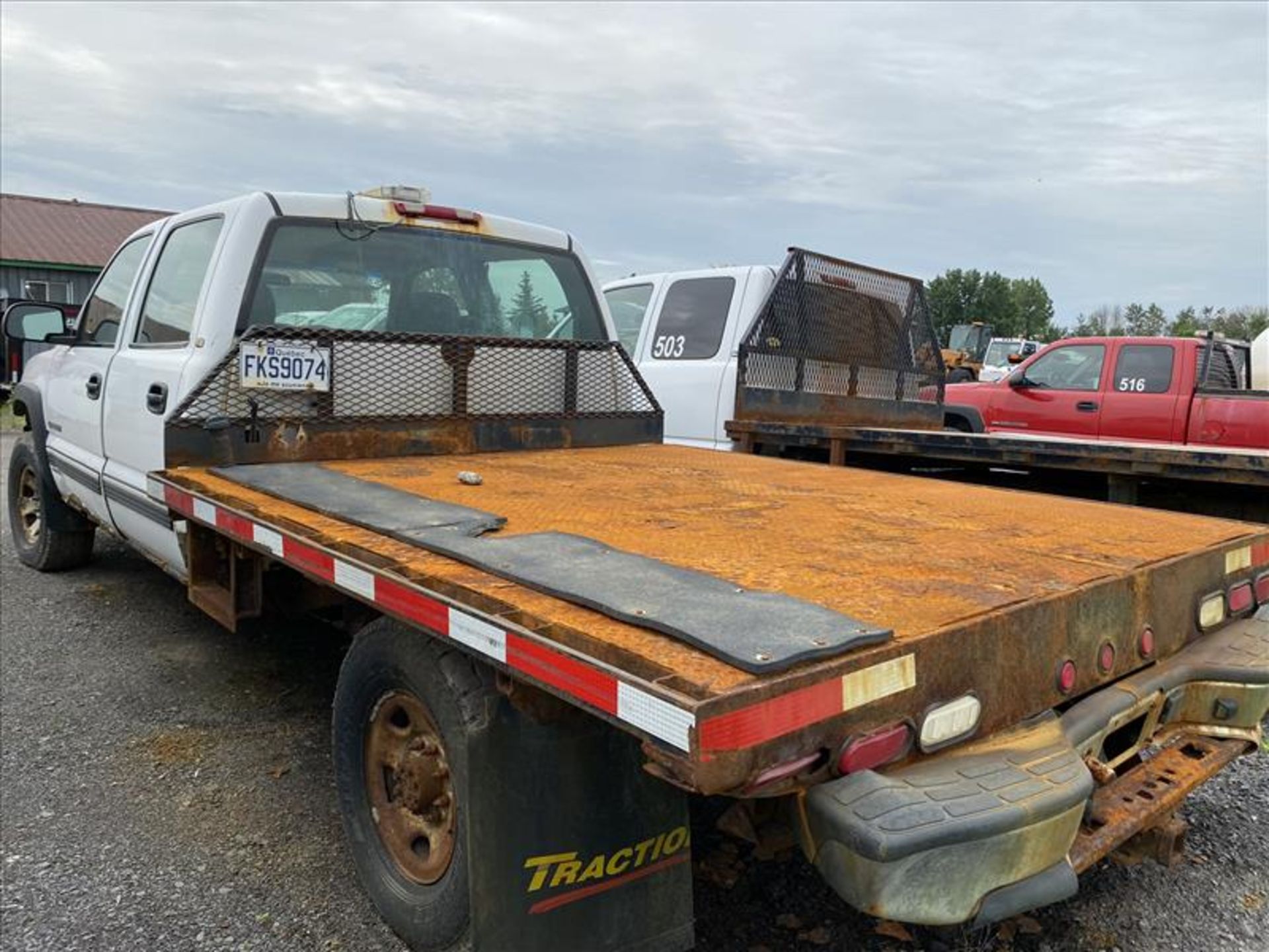 Chevrolet Silverado 2500 HD Flatbed Pickup Truck, (4) doors, V8 6.0l gas engine, GVWR 9200lbs, - Image 6 of 15