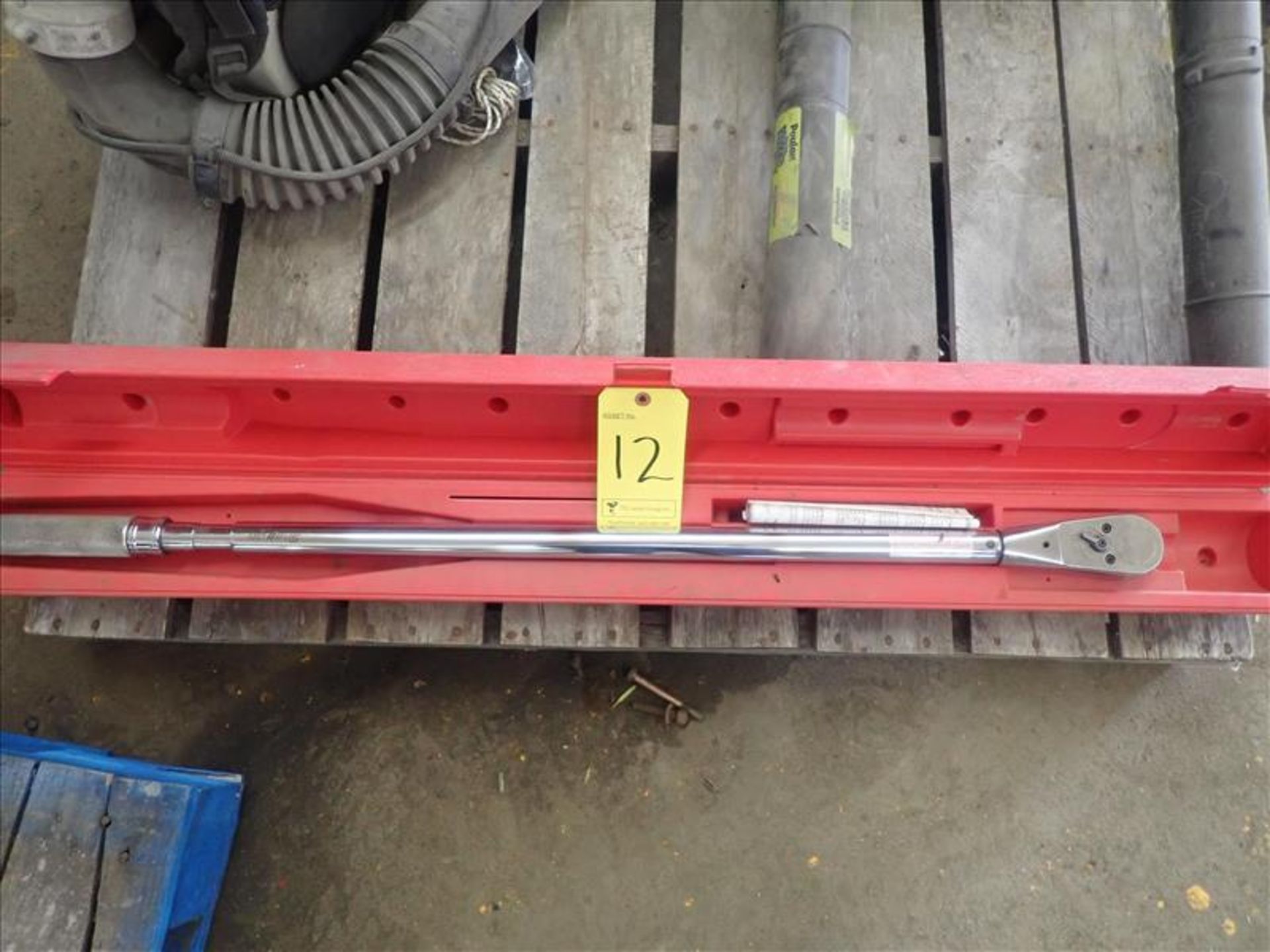 Snap-On torque wrench, mod. L872, 42" (Loc Saint-Sulpice)