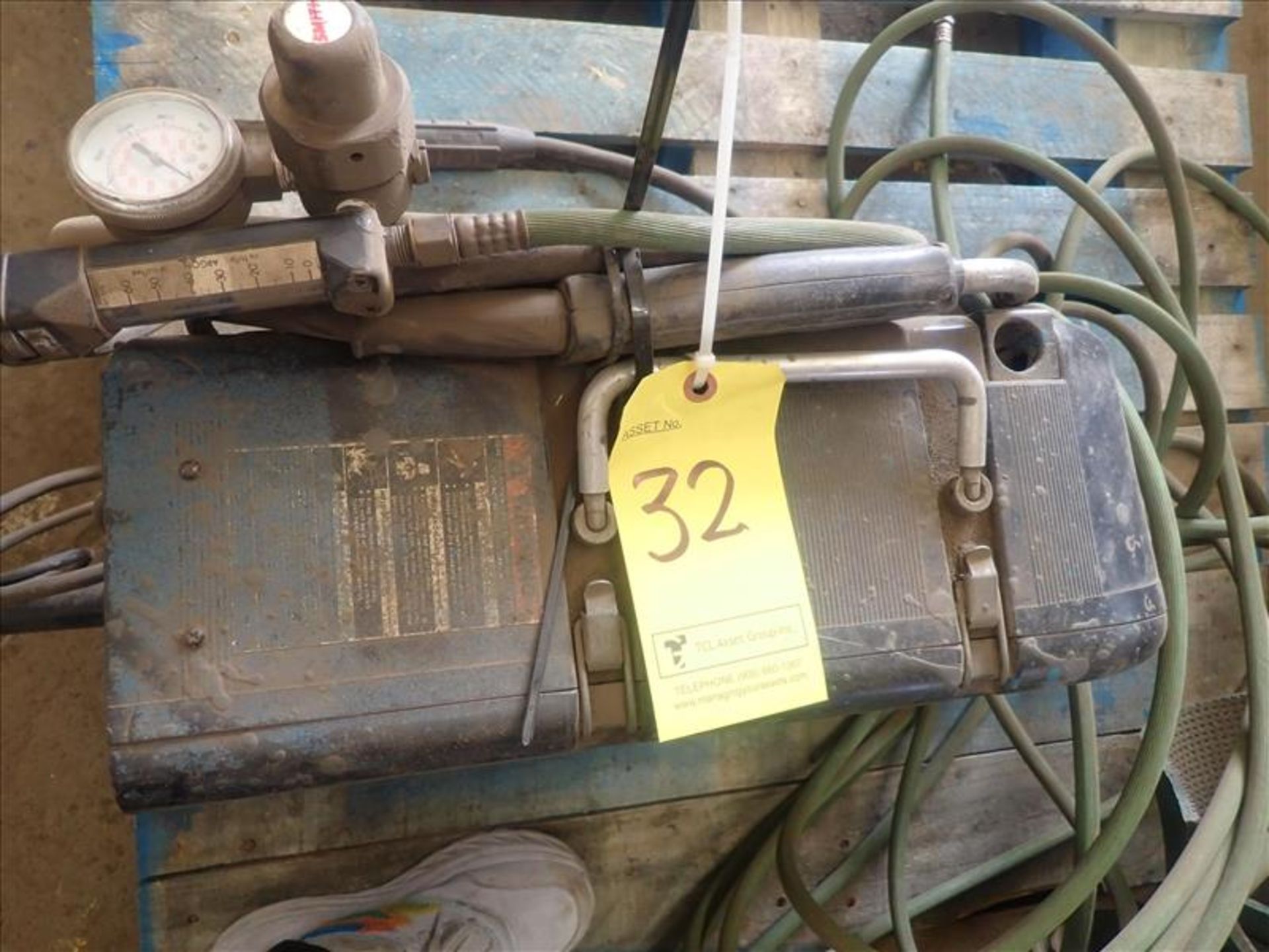 Lincoln LN-25 suitcase wire feeder/arc welder (Loc Saint-Sulpice) - Image 3 of 4