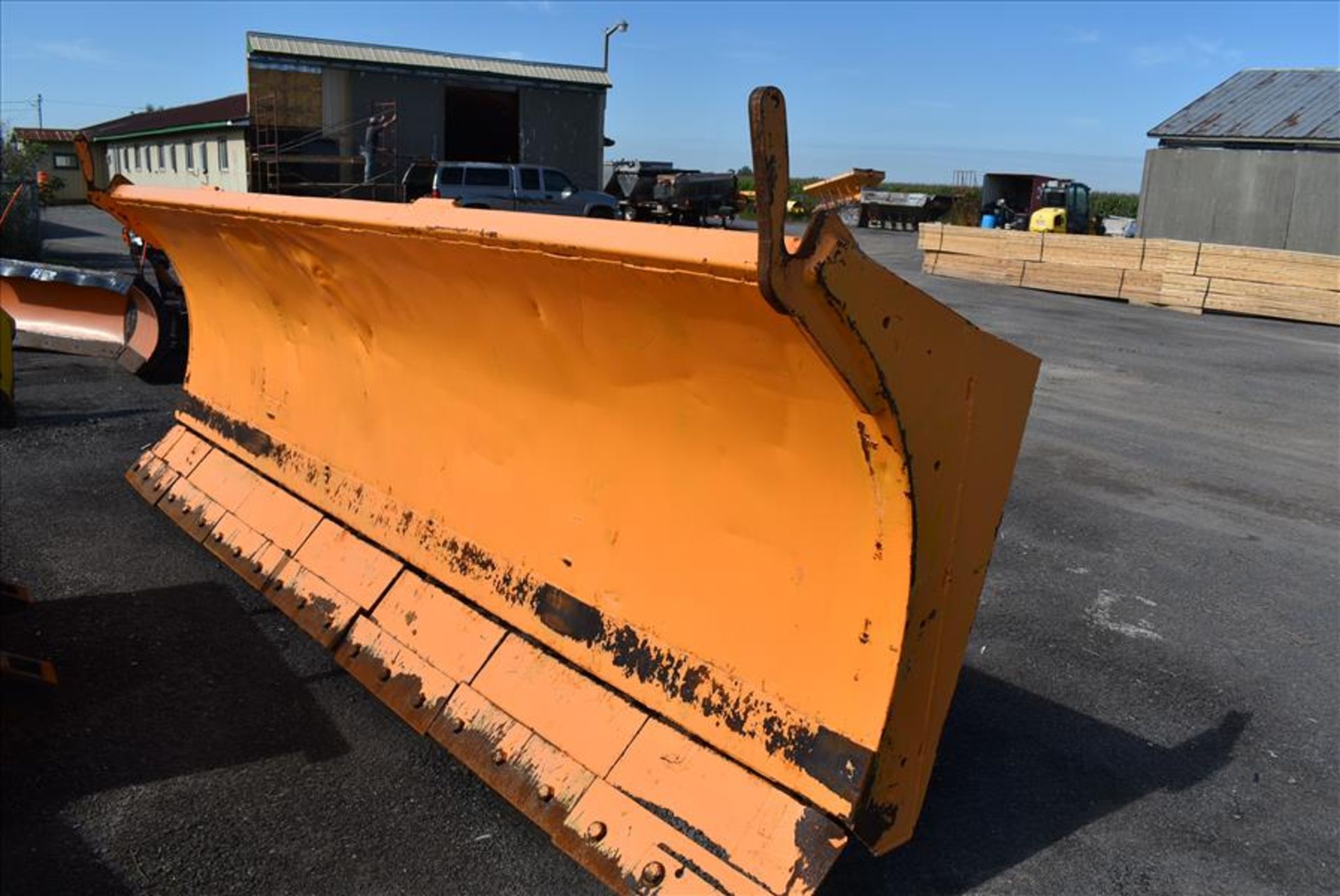 EDF 14' Reversible Snow Plow, Q/C (Loc Saint-Sulpice) - Image 2 of 3