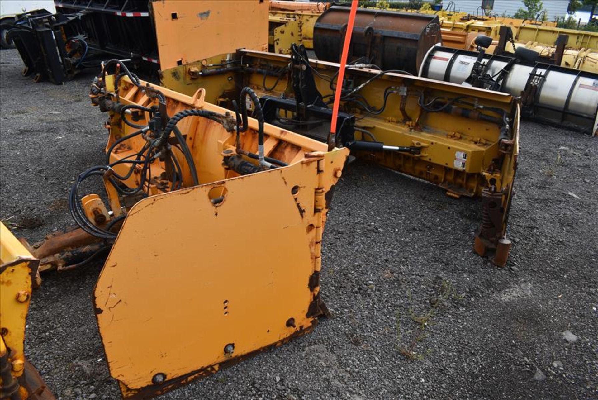 Metal Pless AGH0936-15-00-10-1292 9'-15' Extendable Snow Plow, height 36", 3' side wings, SN - Image 3 of 4
