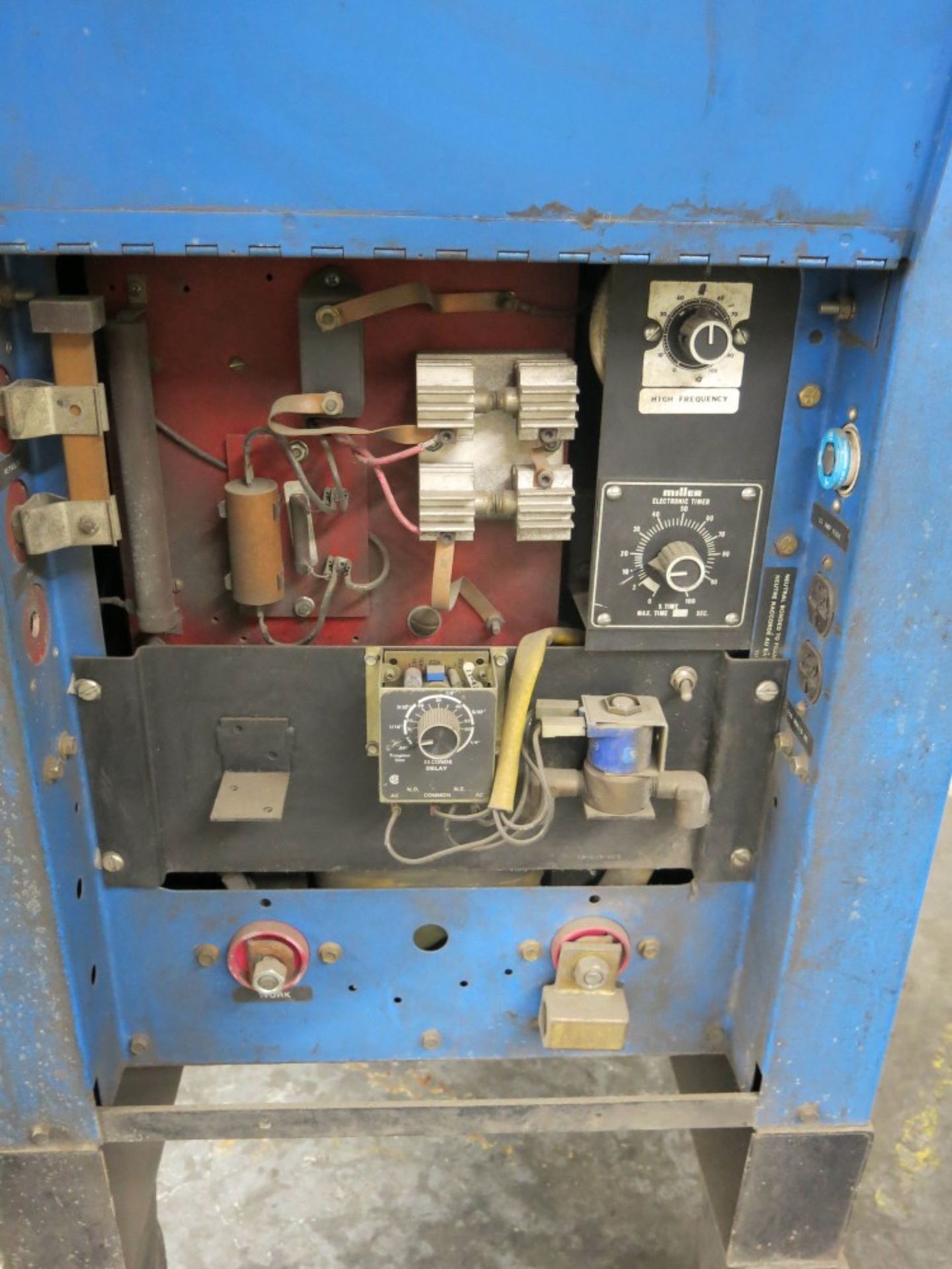 Miller Constant Current AC/DC Arc Welder - Image 2 of 4