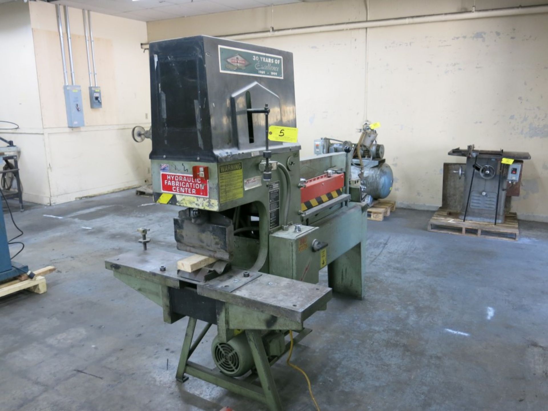 Clausing Metal Muncher Hydraulic Ironworker